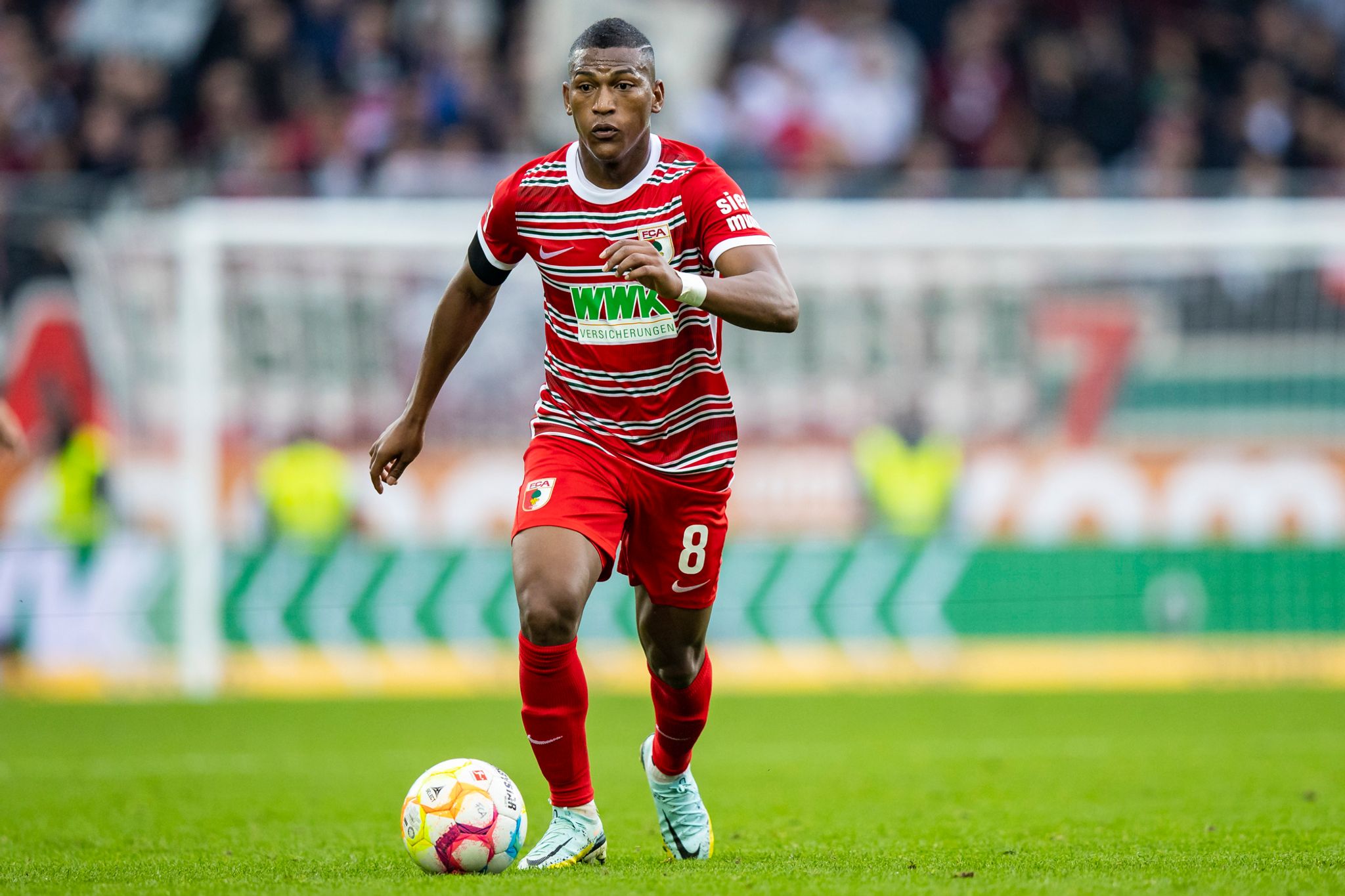Medien: Ecuadorianer Gruezo vor Abschied vom FC Augsburg