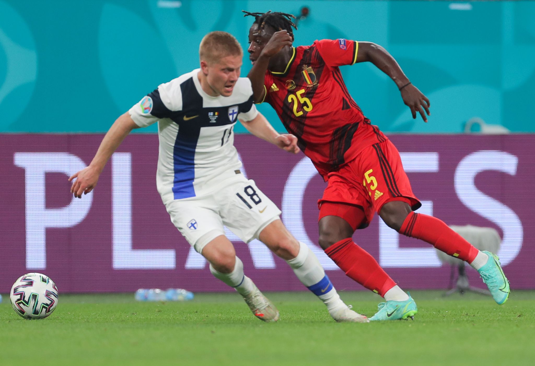 Schalke vor Verpflichtung von Defensivspieler Uronen