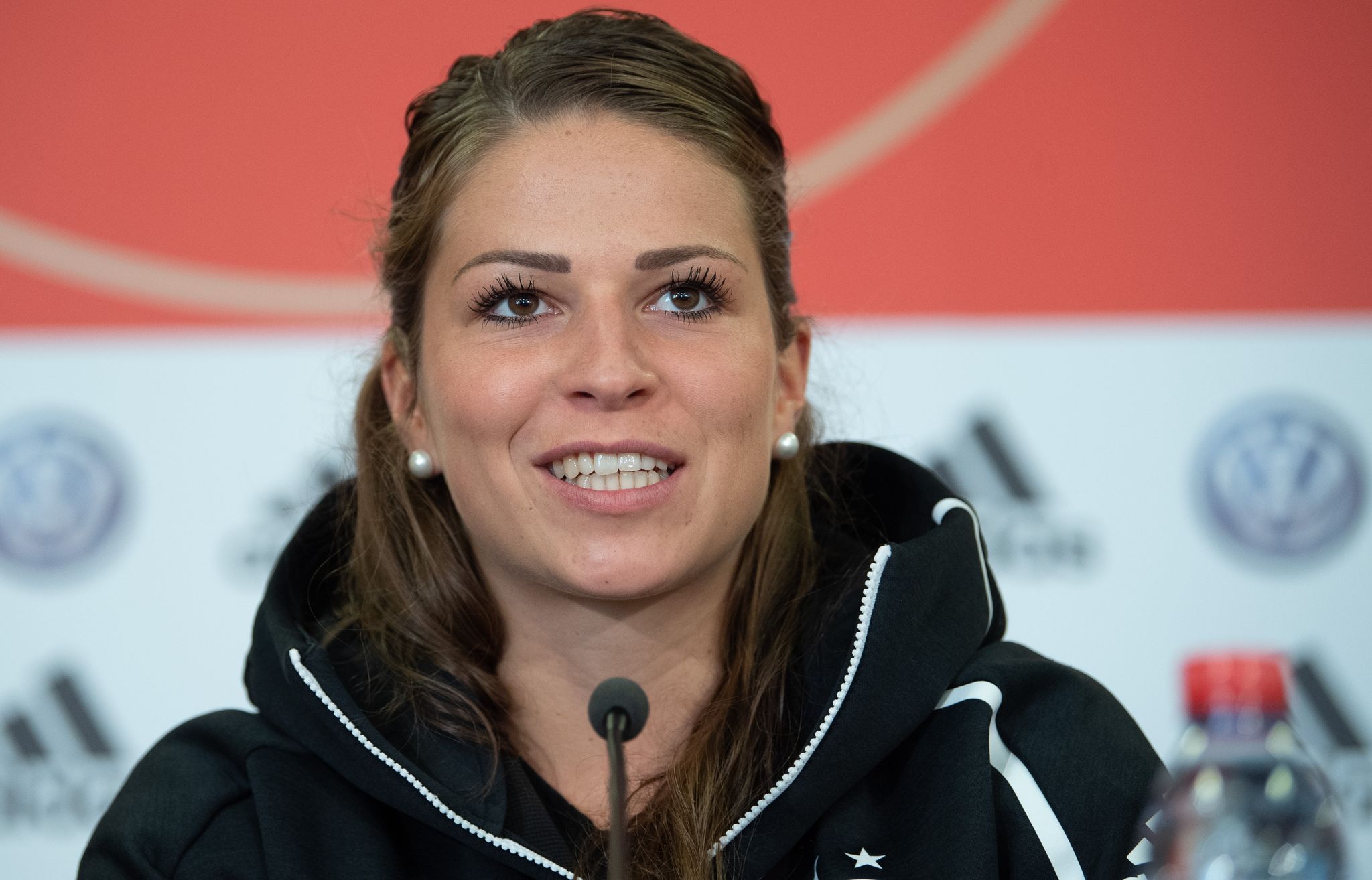 Melanie Leupolz nach Babypause wieder im Training