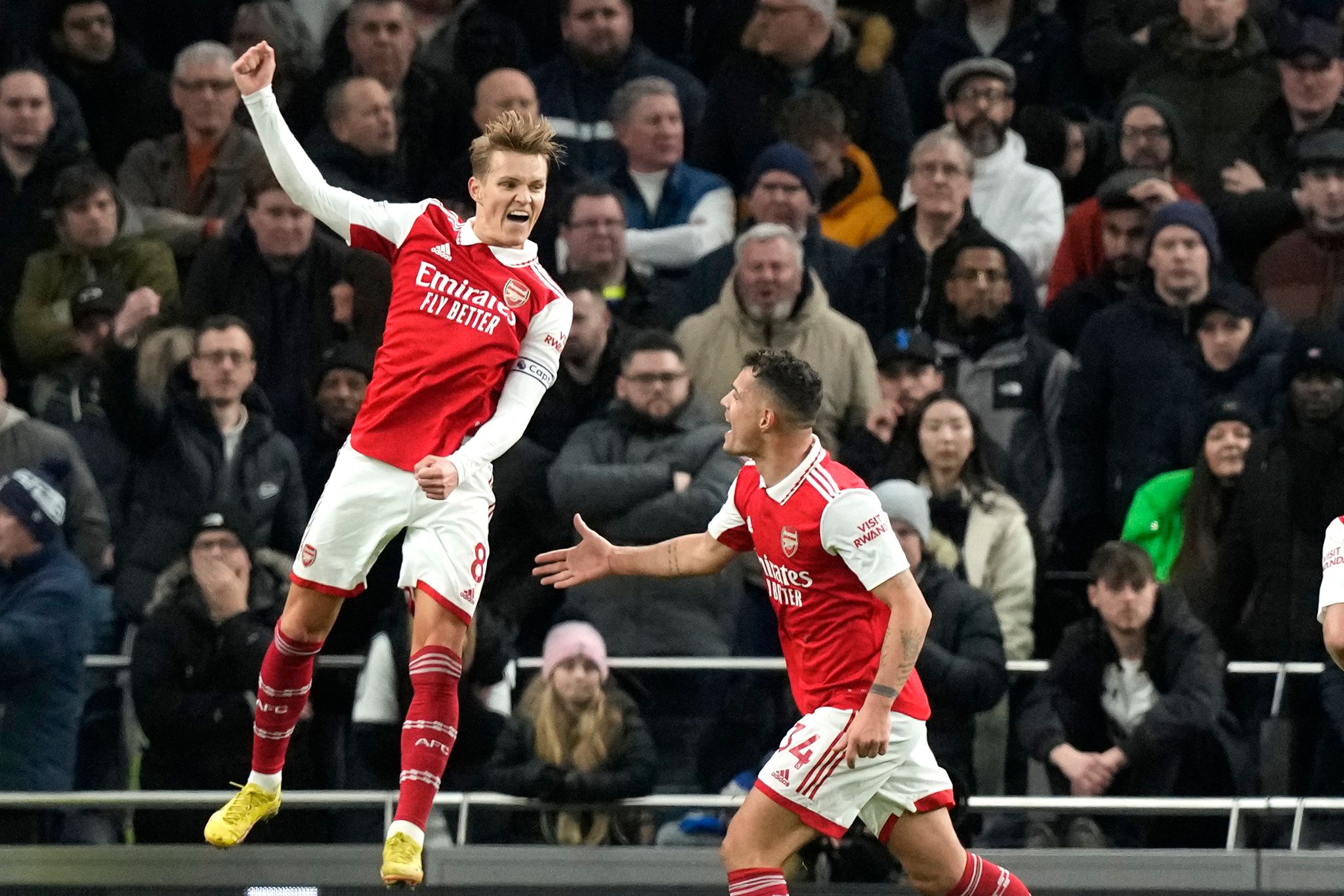 FC Arsenal baut Tabellenführung mit Derbysieg aus