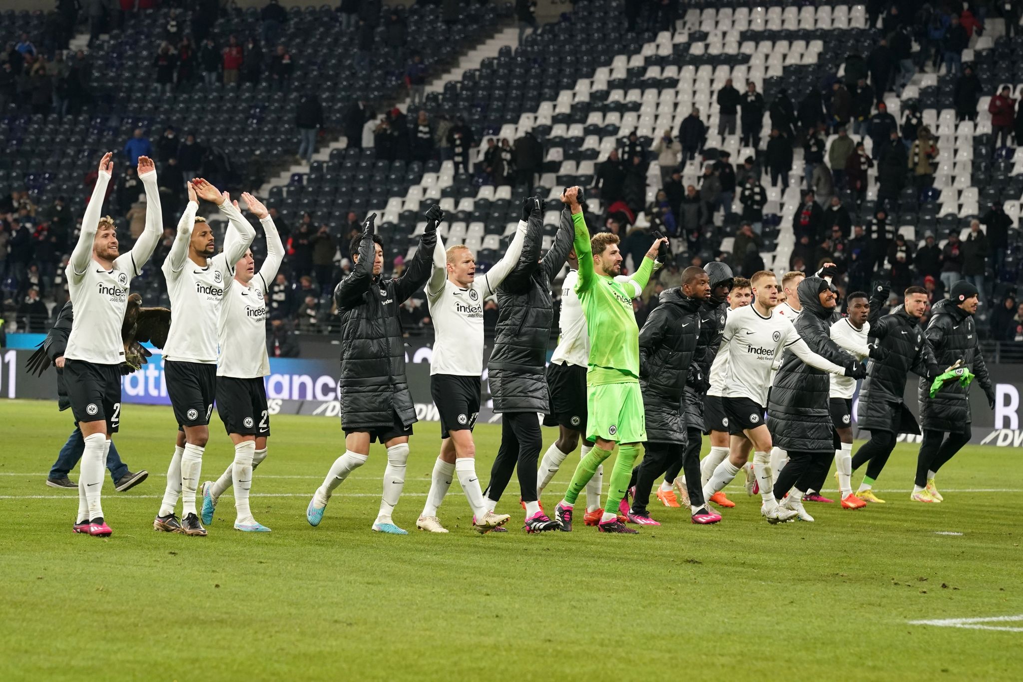 Deutscher Meister? Eintracht zurückhaltend euphorisiert
