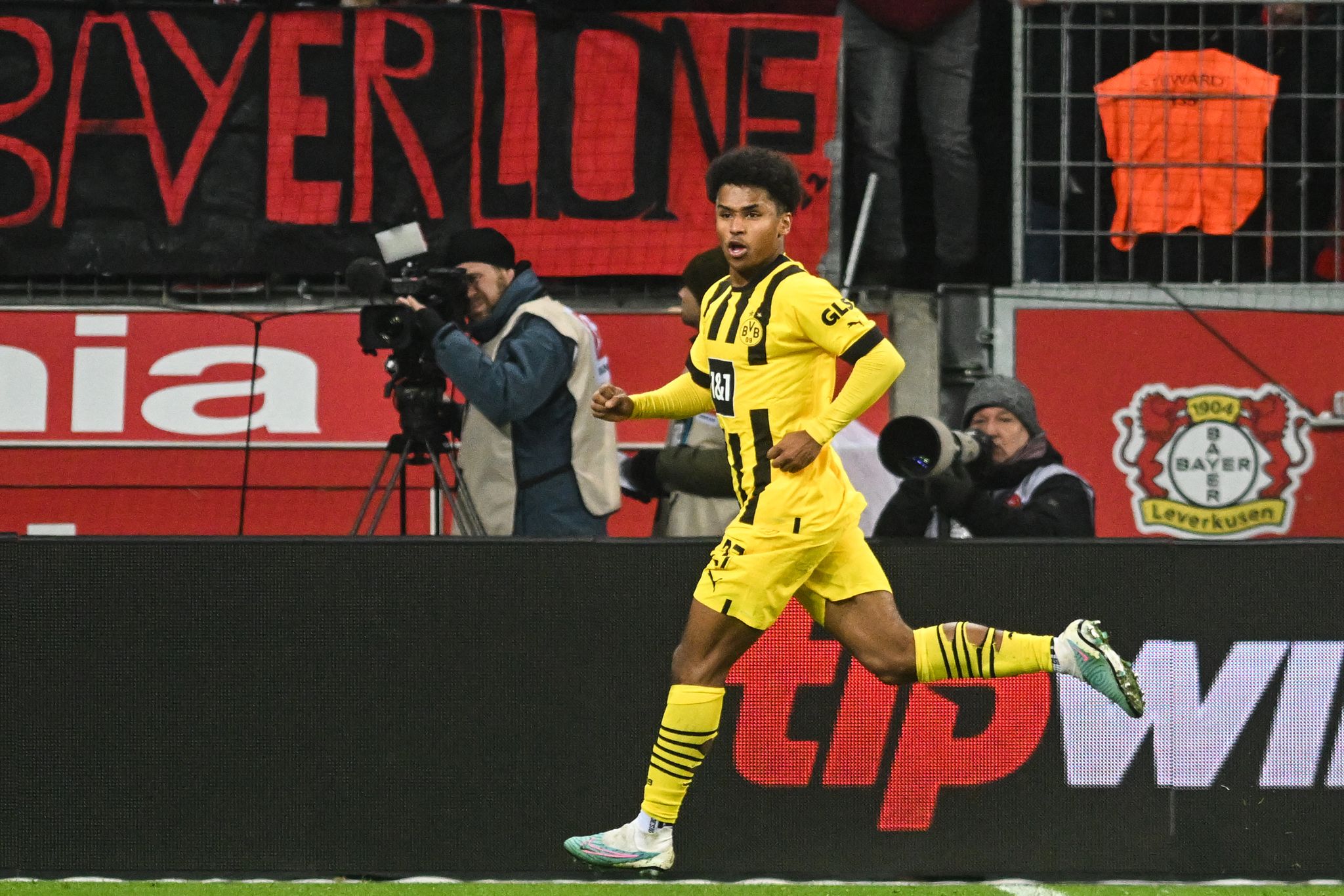 BVB springt auf Champions-League-Platz – 2:0 in Leverkusen