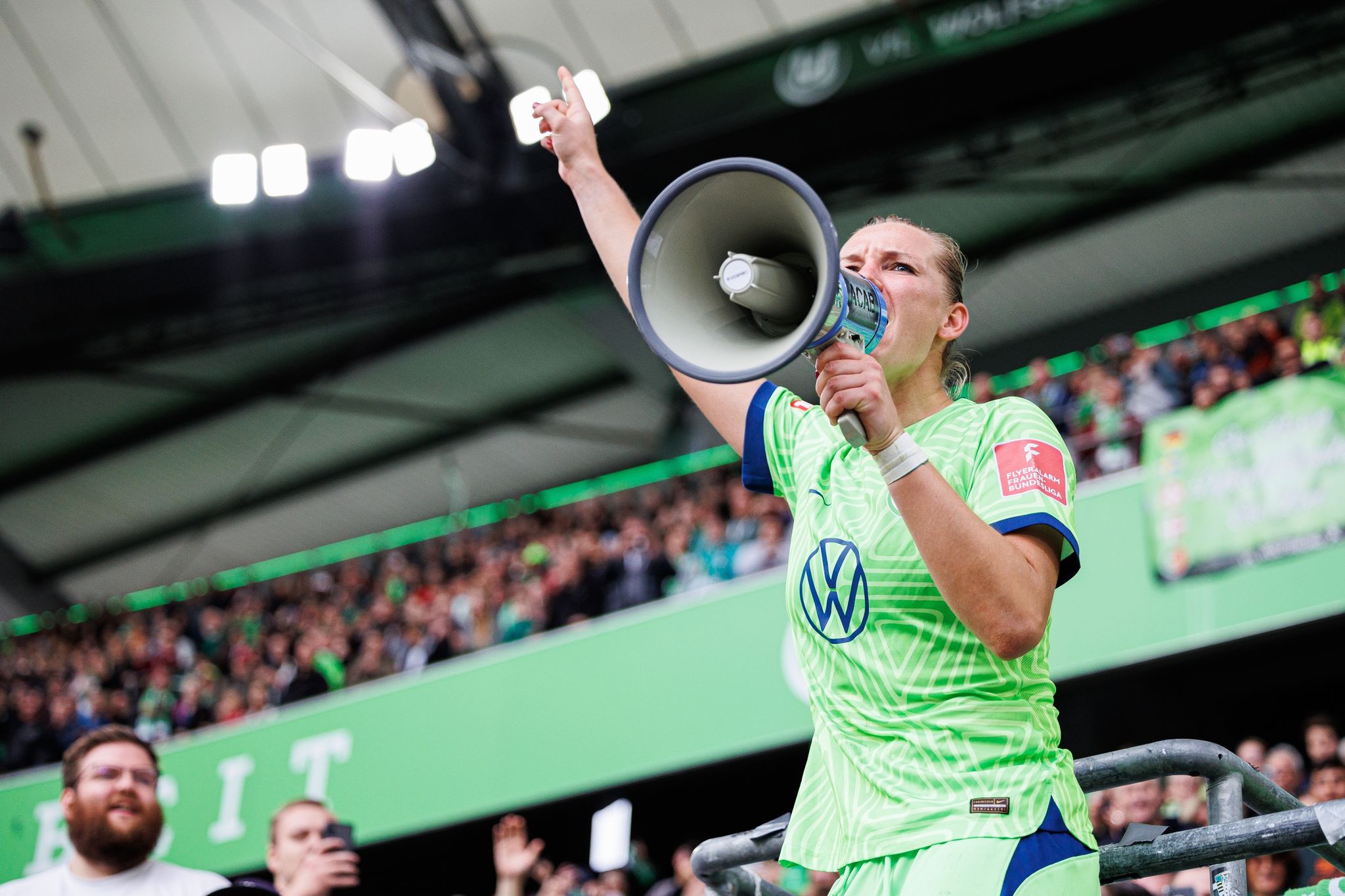VfL-Trainer lobt Popp für Umgang mit ihrem «neuen Leben»