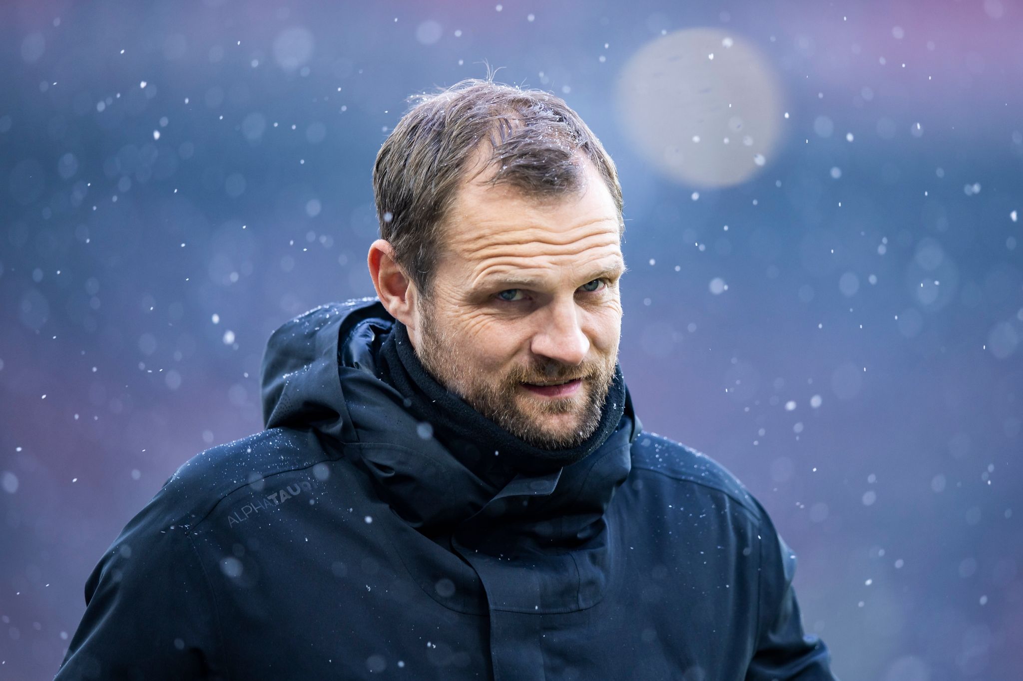 Innenraumverbot für Coach Svensson beim nächsten Pokalspiel