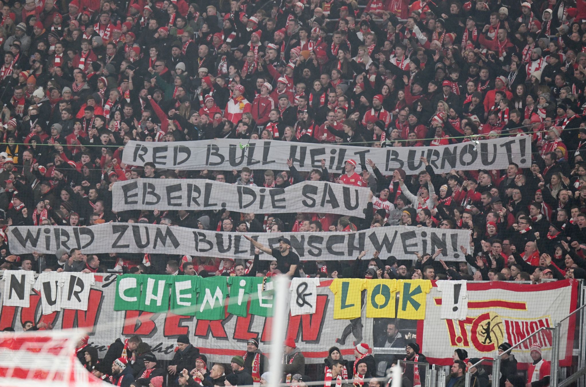 Hass im Stadion: Der Profifußball und die «Hohlroller»