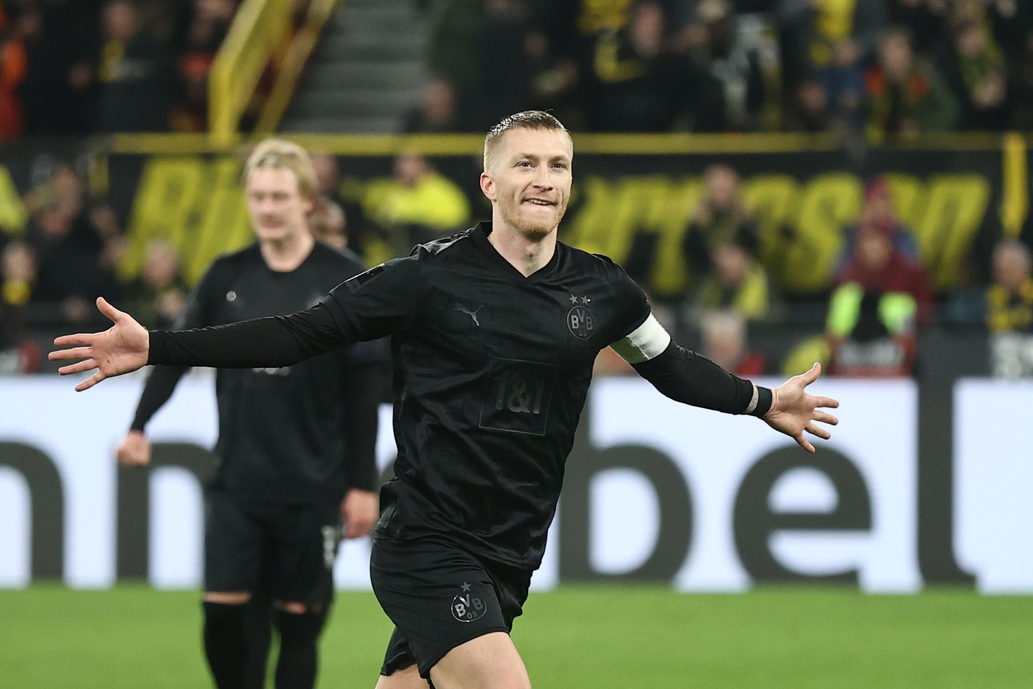 BVB nutzt Bayern-Patzer: Titelrennen eng wie lange nicht