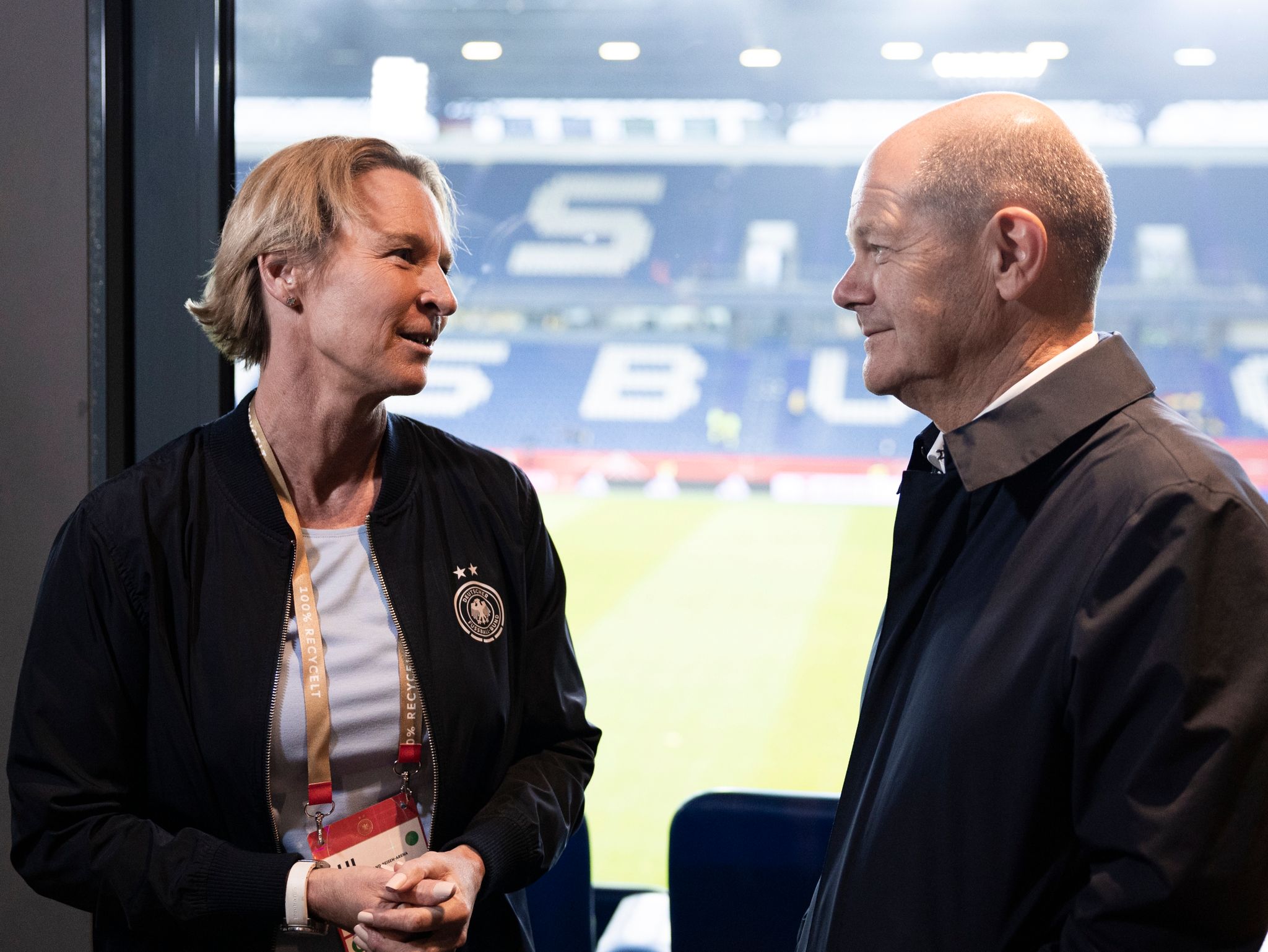 Bundeskanzler unterstützt Bewerbung für Frauen-WM 2027