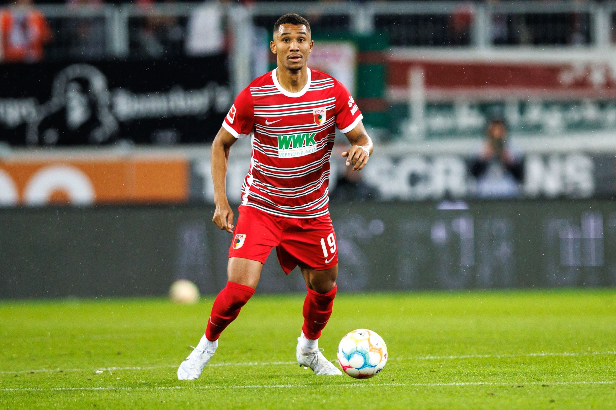 FC Augsburg mehrere Wochen ohne Rexhbecaj und Uduokhai