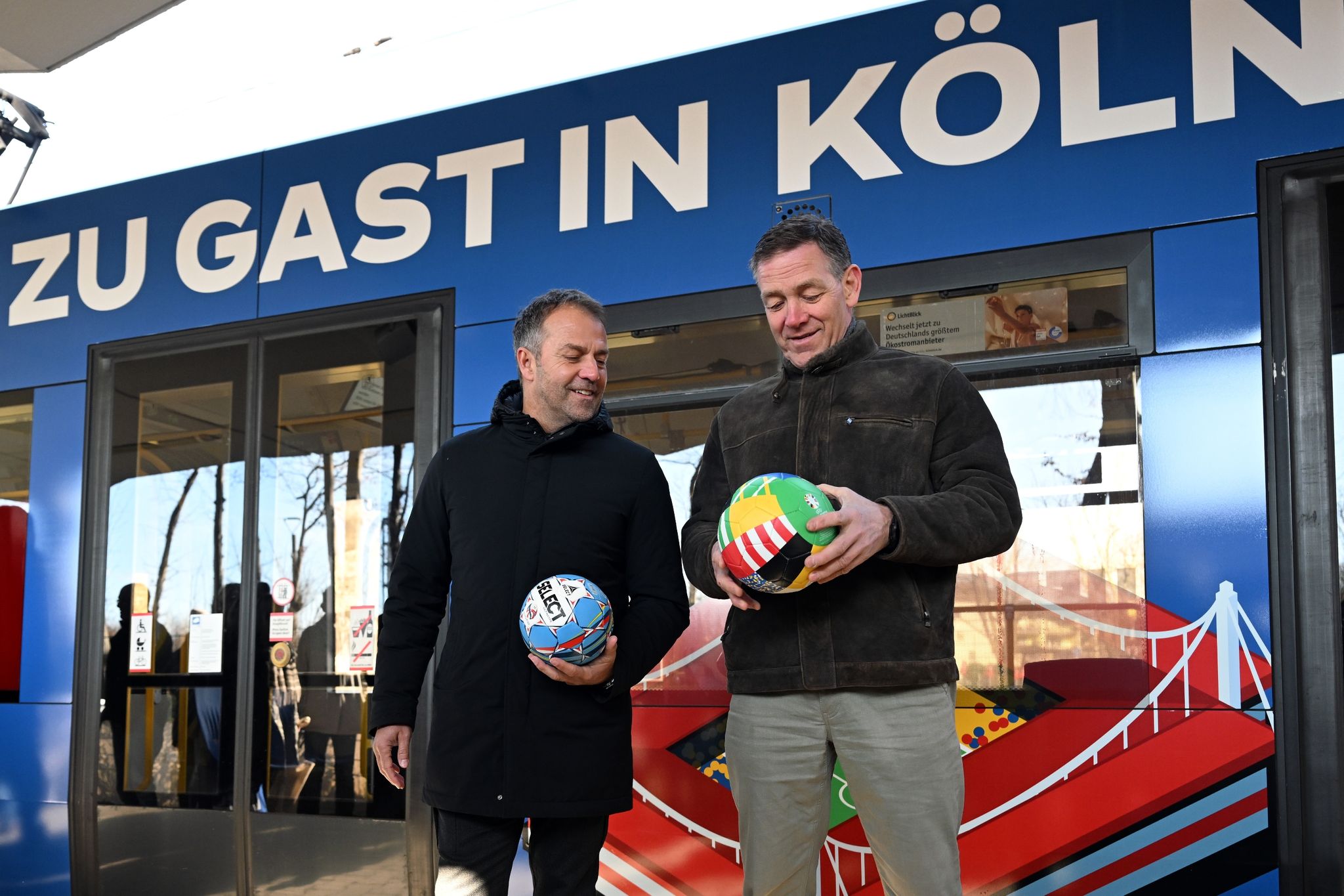Flick kämpferisch: Mit frischem Blut zur Heim-EM