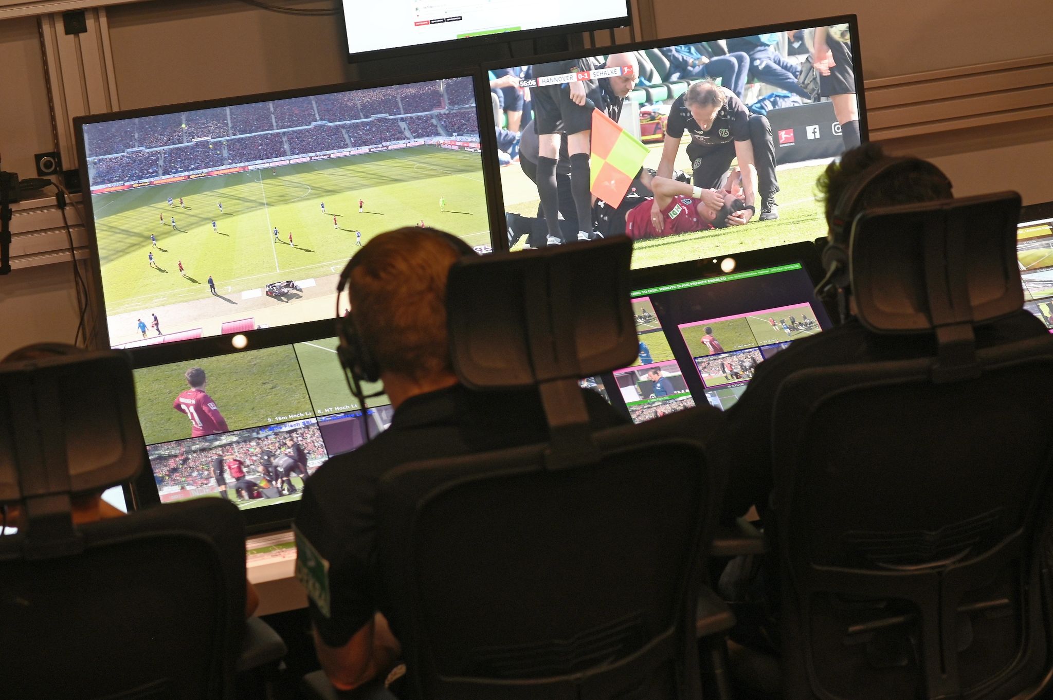 Videobeweis: Entscheidungen im Stadion und im TV zeigen