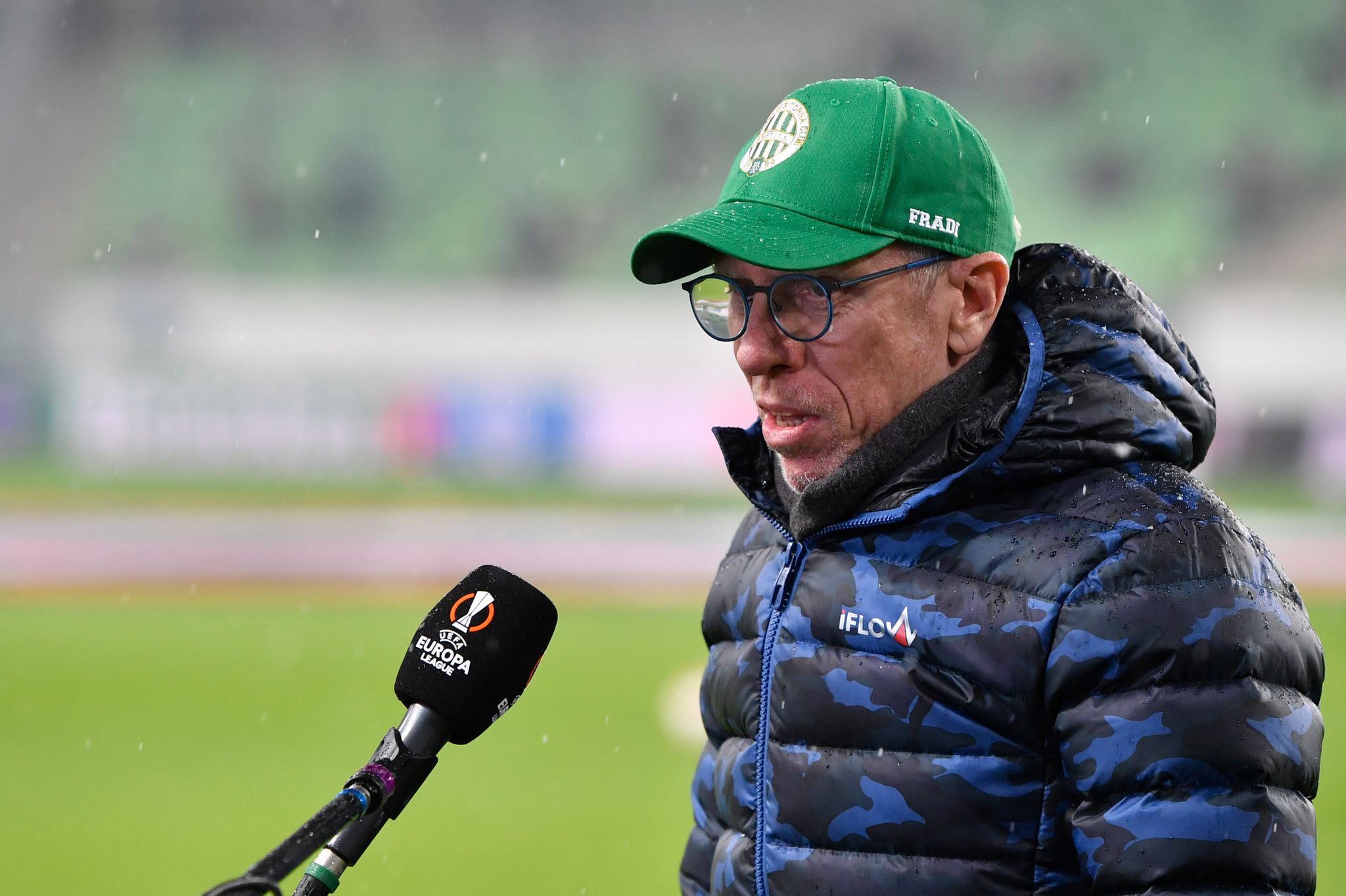 Stöger sieht Bayer gegen Ex-Club als Favorit