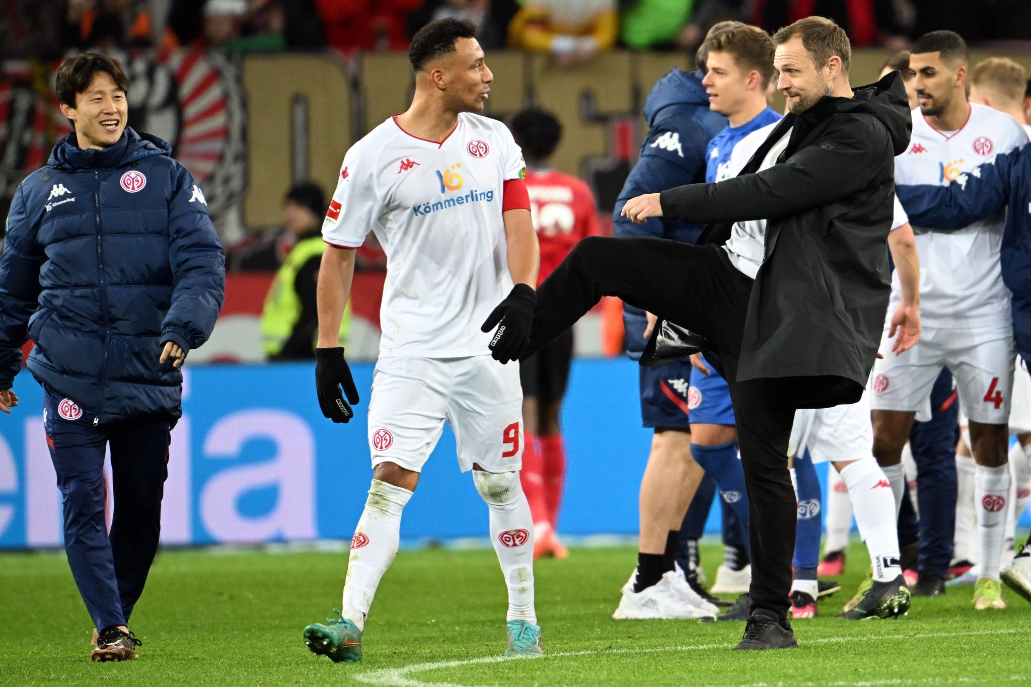 Mainzer Toptorjäger Onisiwo nach Verletzung wieder dabei