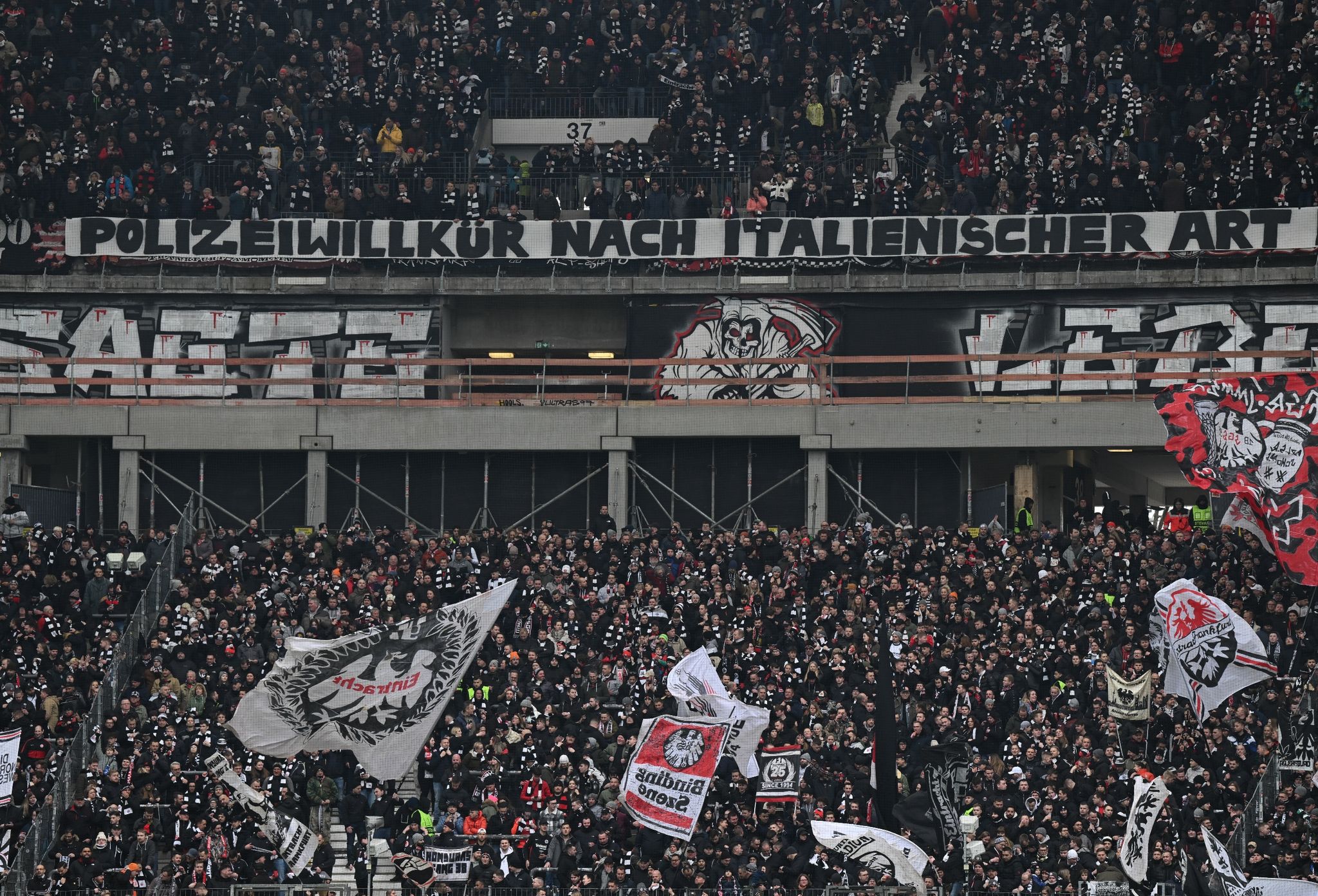 Hin und her: Neapel verbietet erneut Ticketverkauf