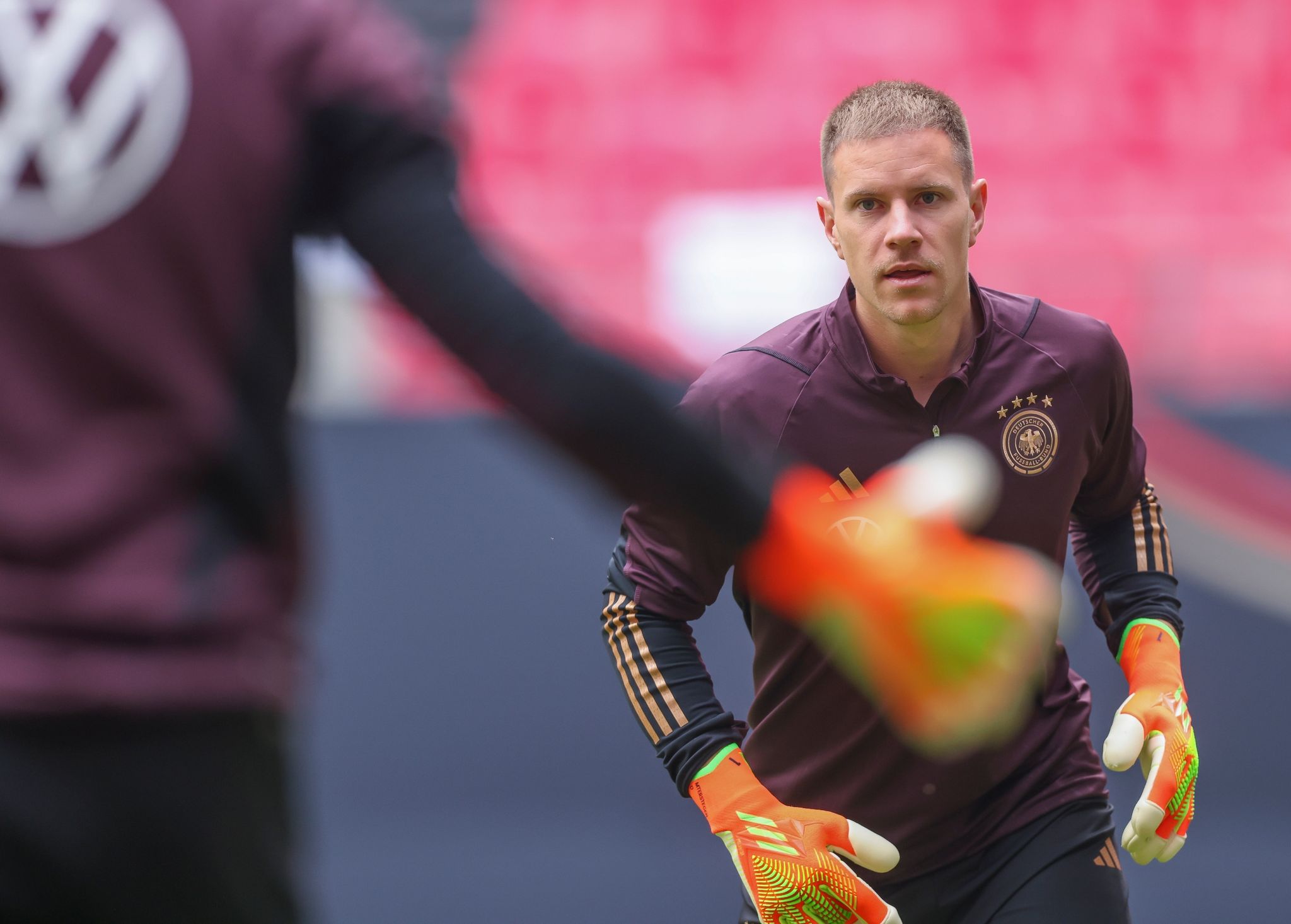 DFB: Ter Stegen spielt mit Neuers Nummer 1