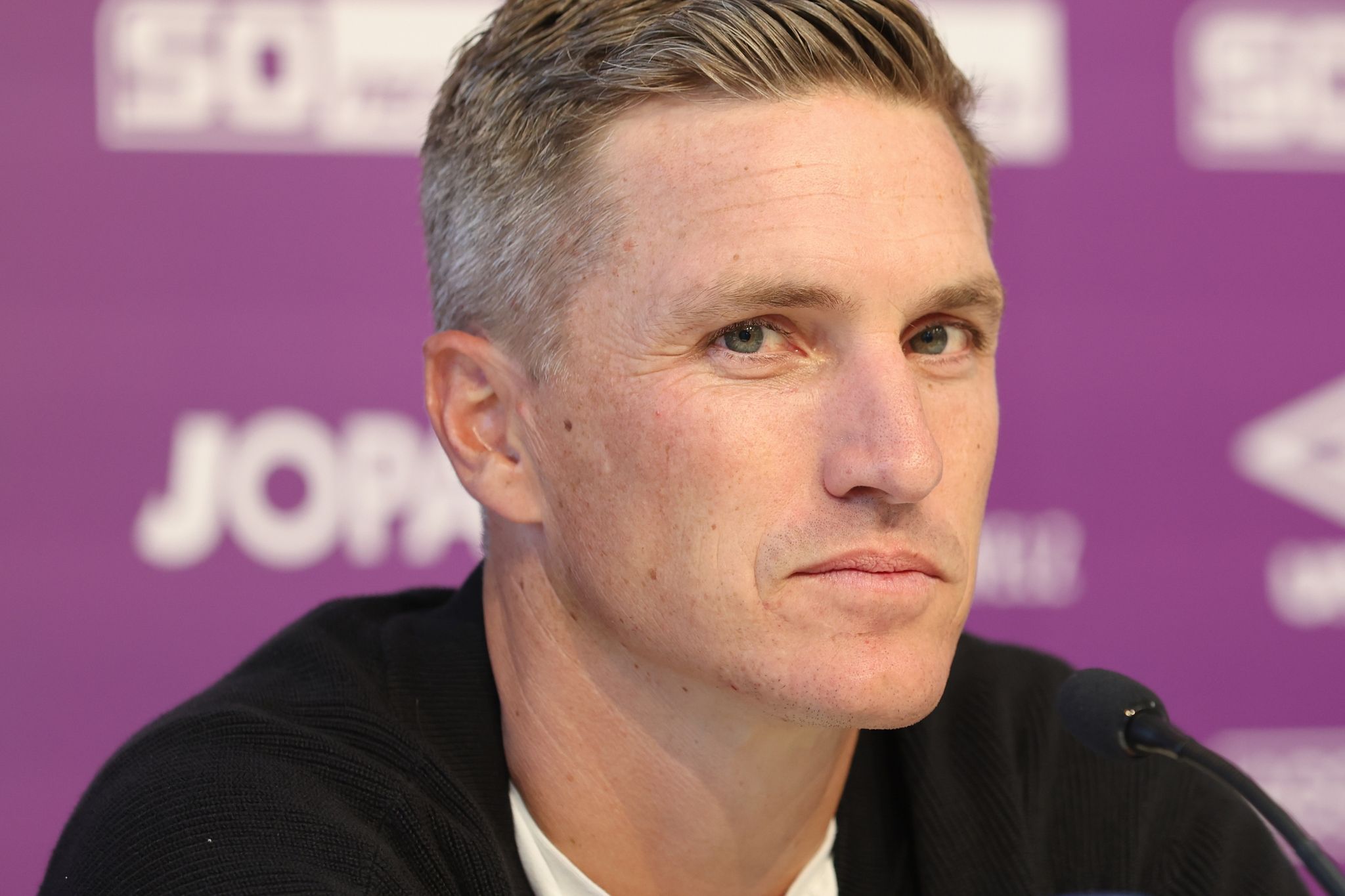 VfL Osnabrück verlängert mit Trainer Tobias Schweinsteiger