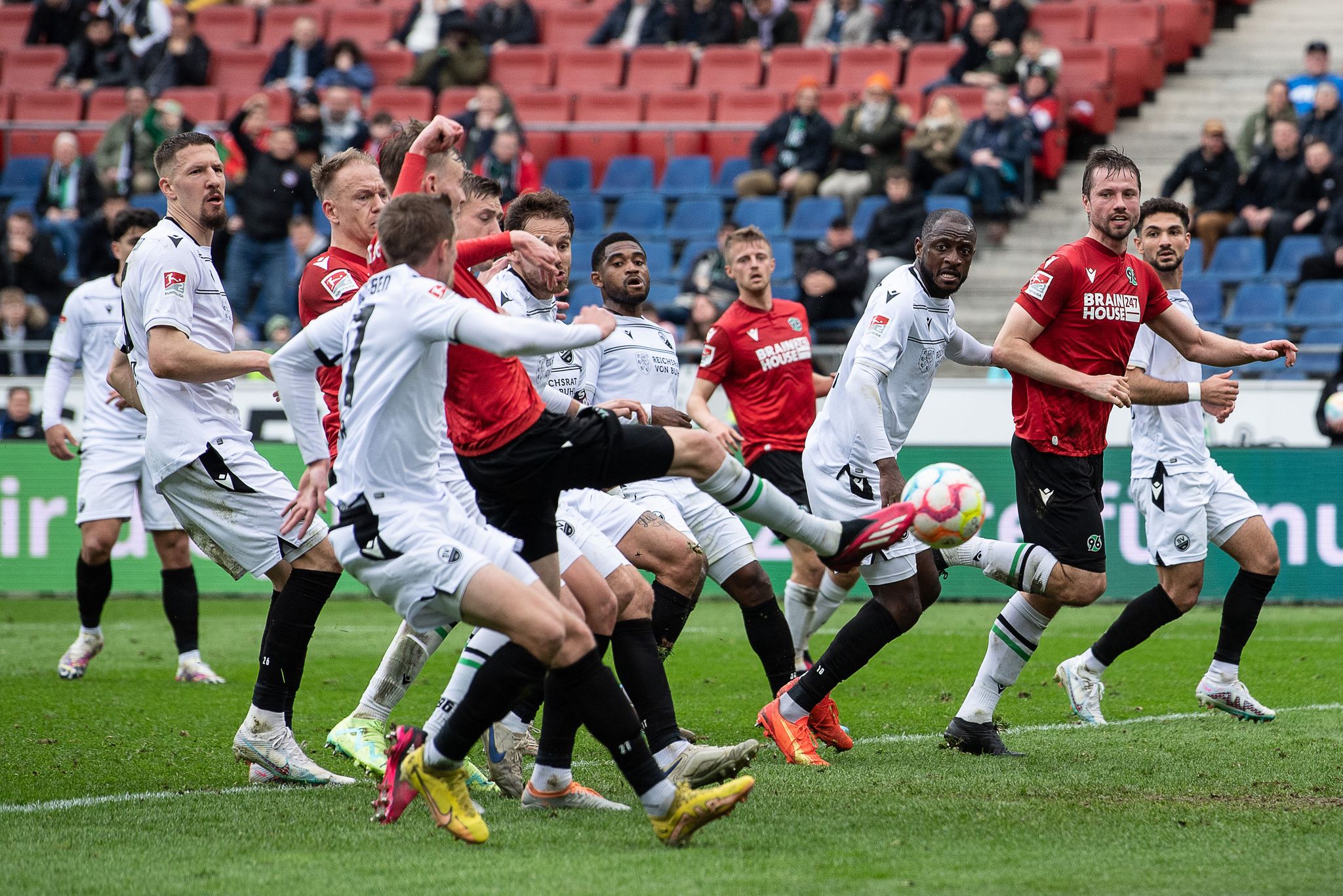 Pleite in Hannover: Sandhausen weiter sieglos unter Oral