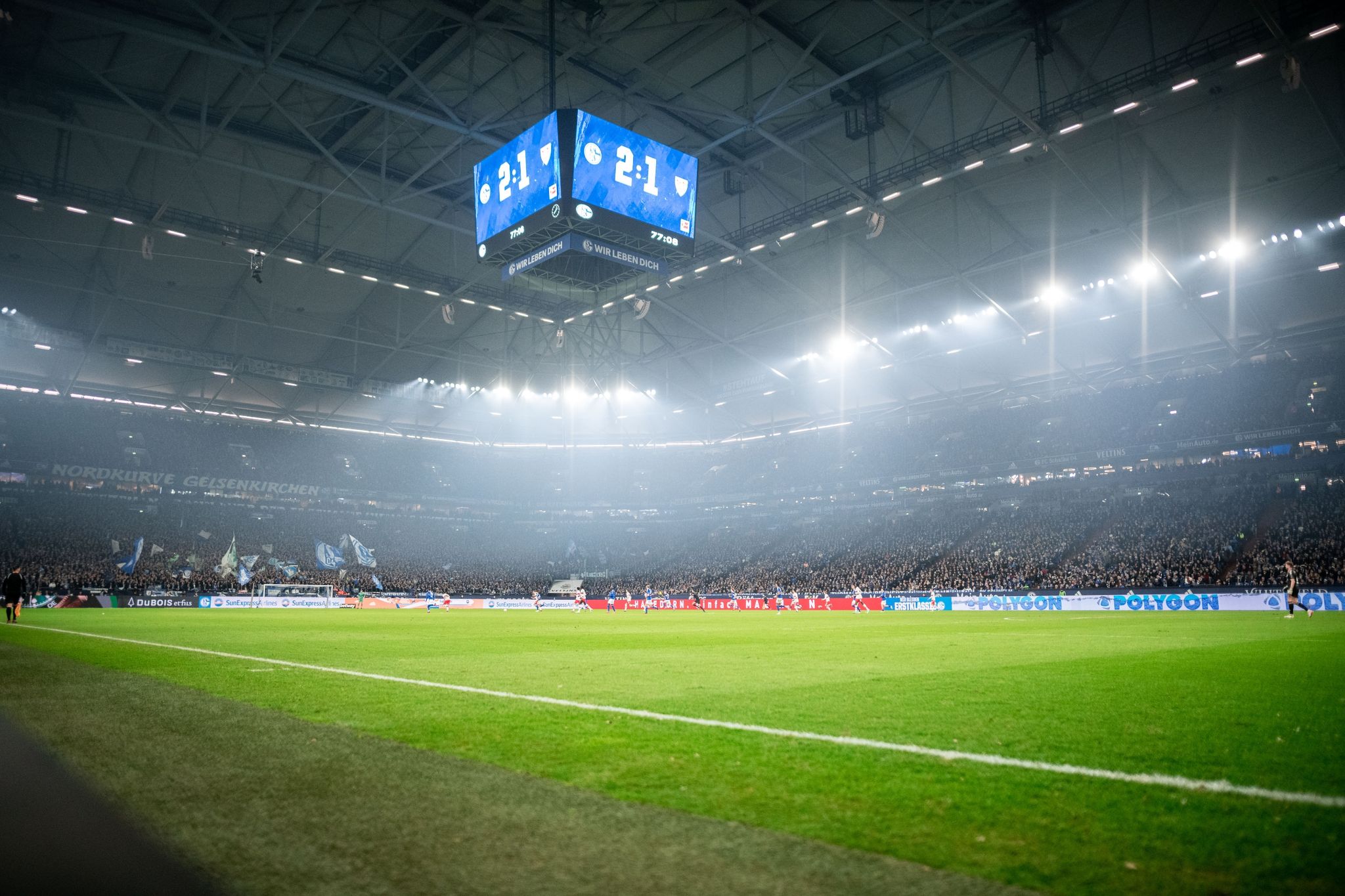Bei Klassenerhalt: Schalke erhöht Ticketpreise