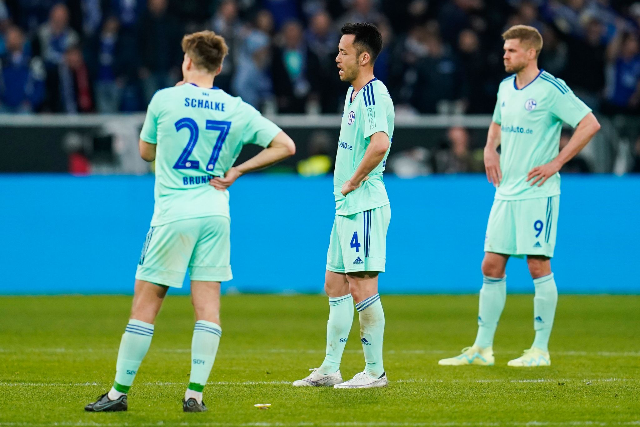 Wieder Letzter: Schalke «dem Abstiegskampf nicht würdig»