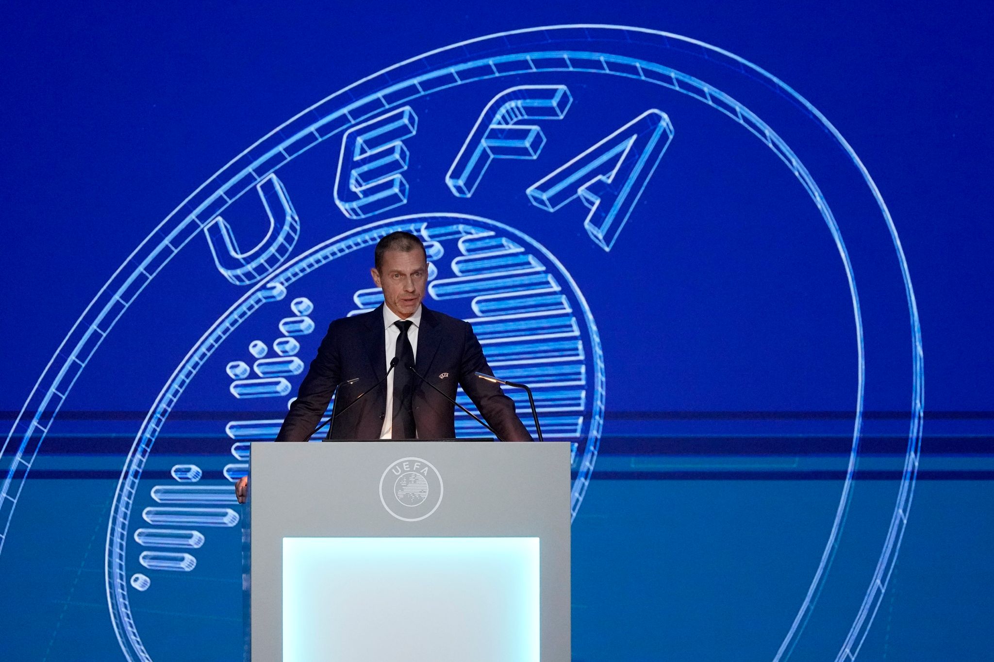 UEFA: Drei EM-Bewerbungen für 2028 und 2032 eingegangen