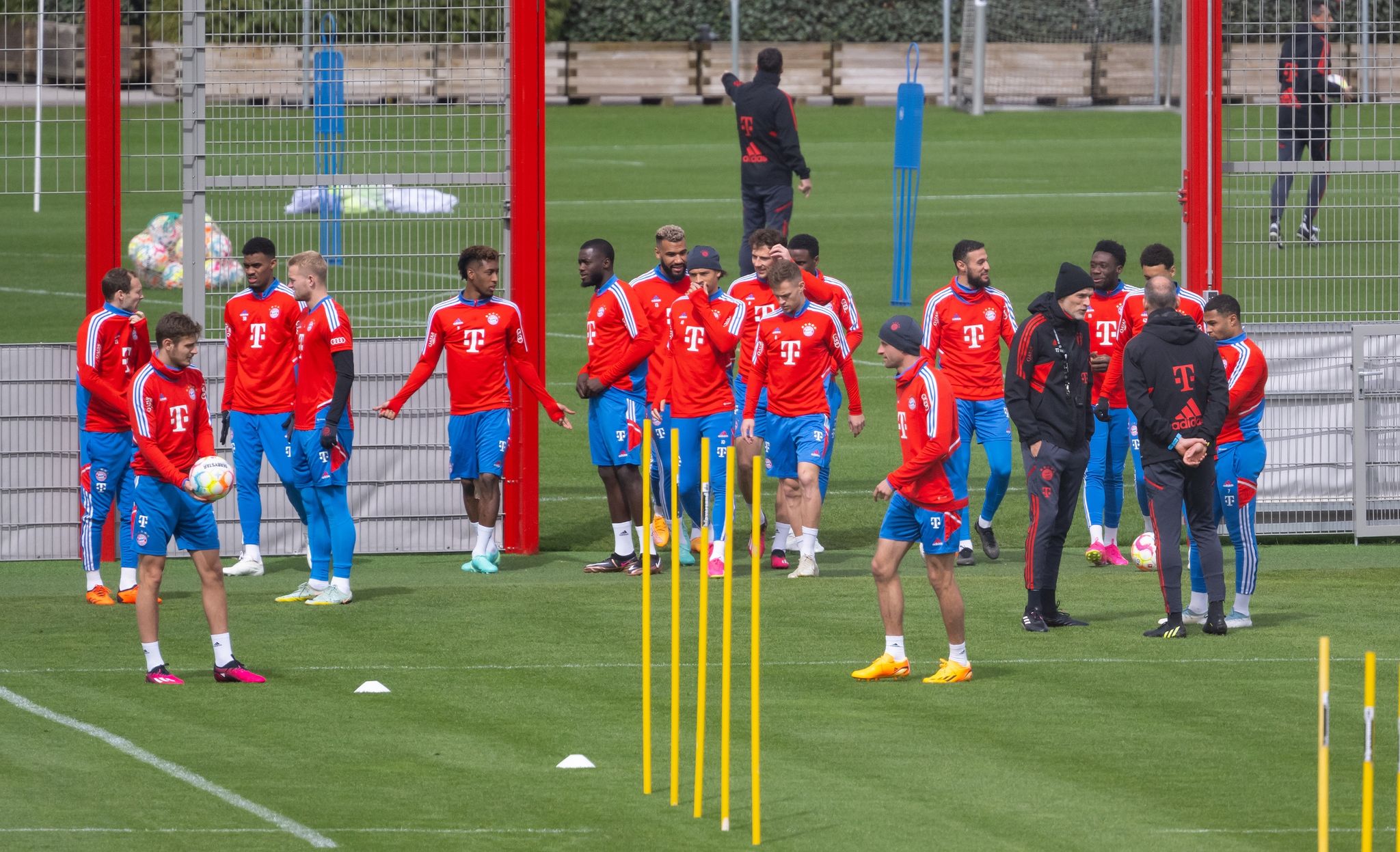 FC Bayern: Torwart-Debatte, Stürmerfrage und Trainer-Druck