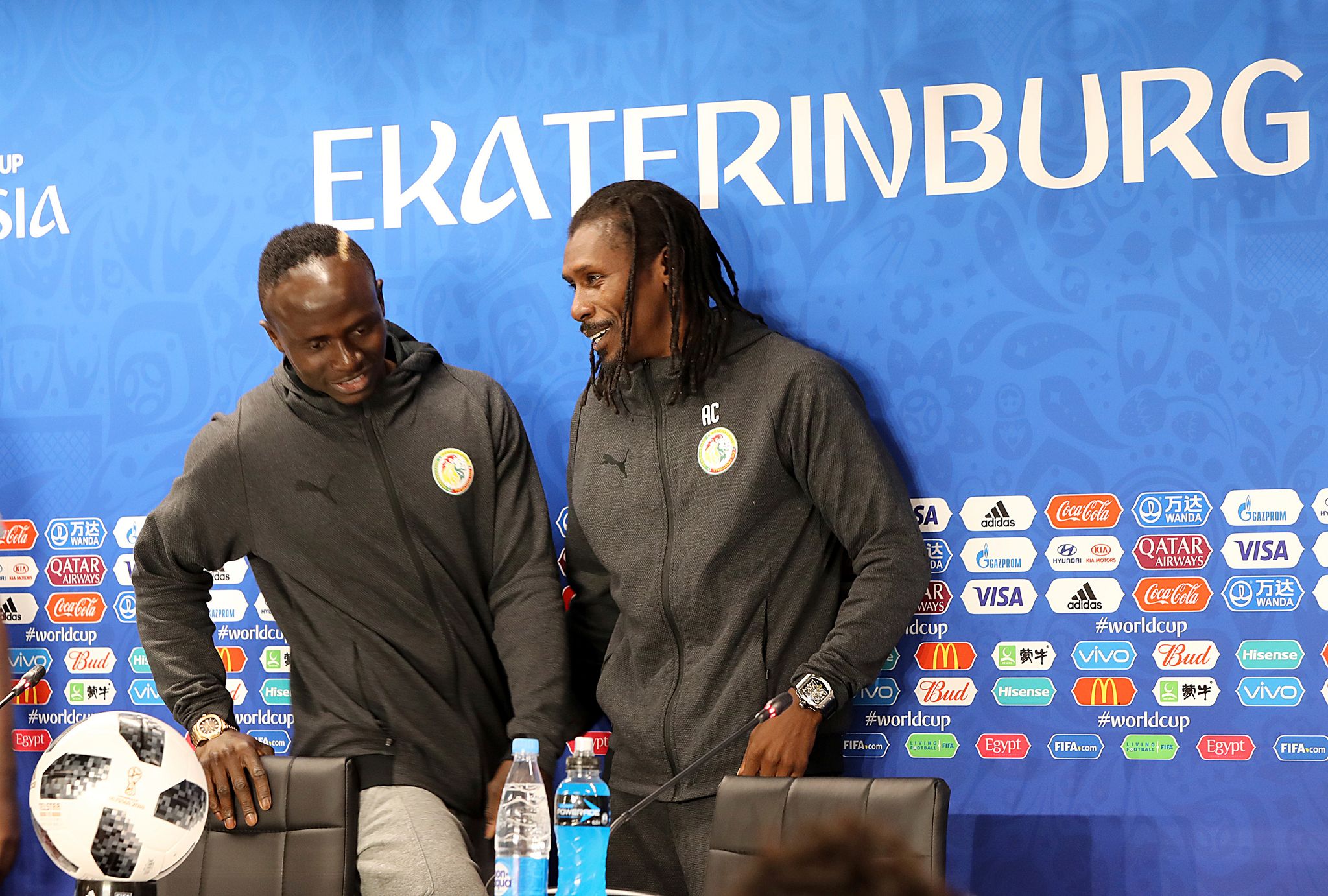 Senegal-Coach über Streit beim FCB: Sollte in Kabine bleiben