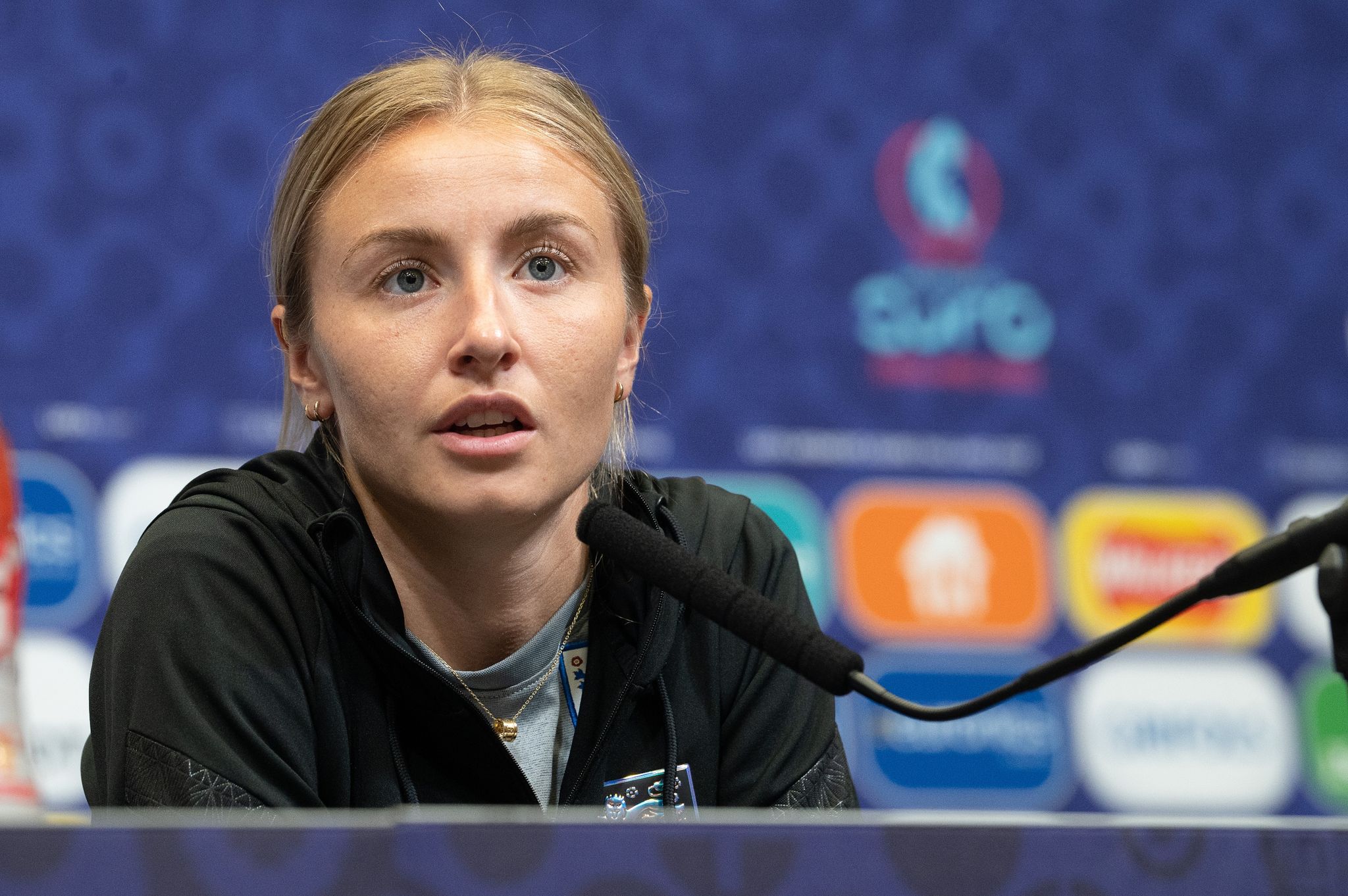 England-Kapitänin fällt für WM und Wolfsburg-Spiele aus