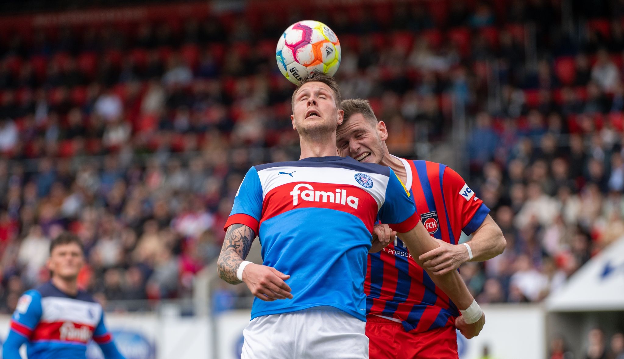 Heidenheim nach klarem Sieg über Kiel wieder Zweiter