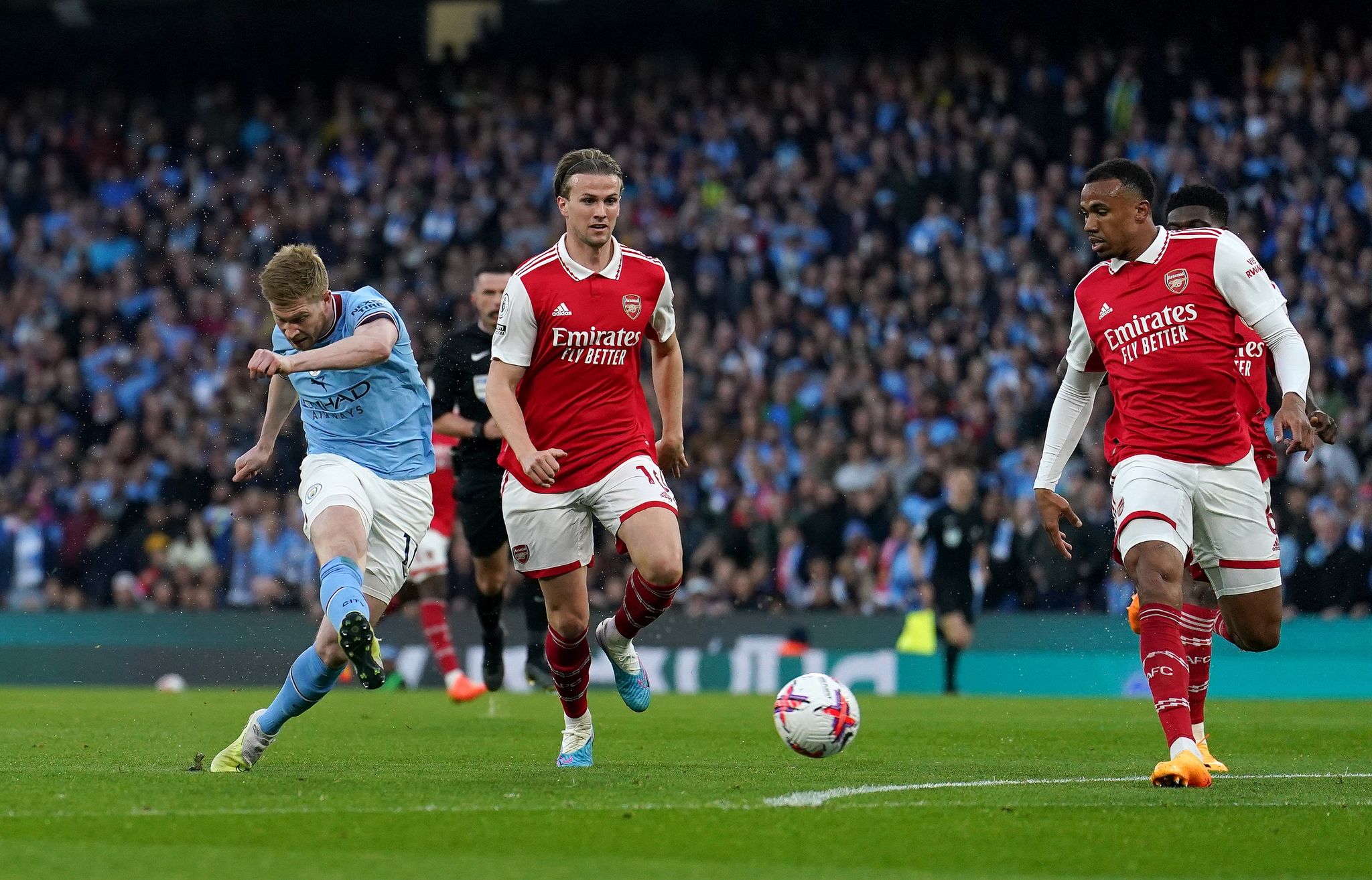 Man City schlägt Arsenal – Liverpool siegt bei West Ham