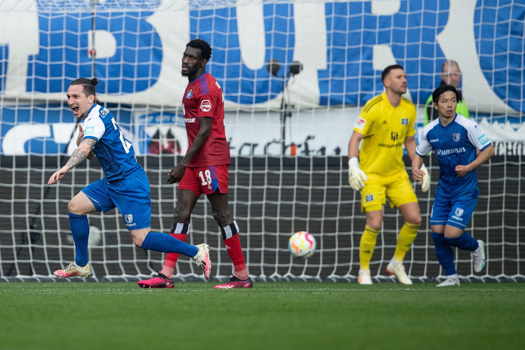 «An die eigene Nase fassen»: HSV patzt, Bielefeld rutscht ab
