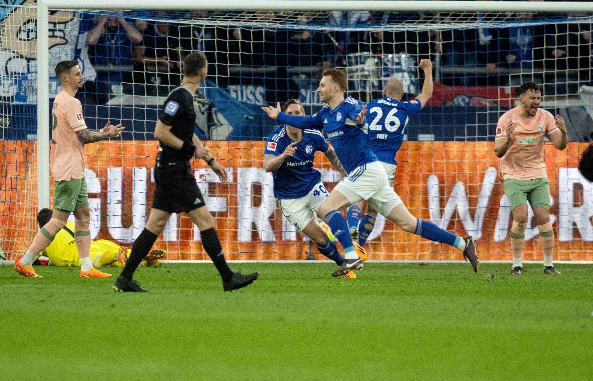 Schalke dreht Partie: Last-Minute-Sieg gegen Bremen