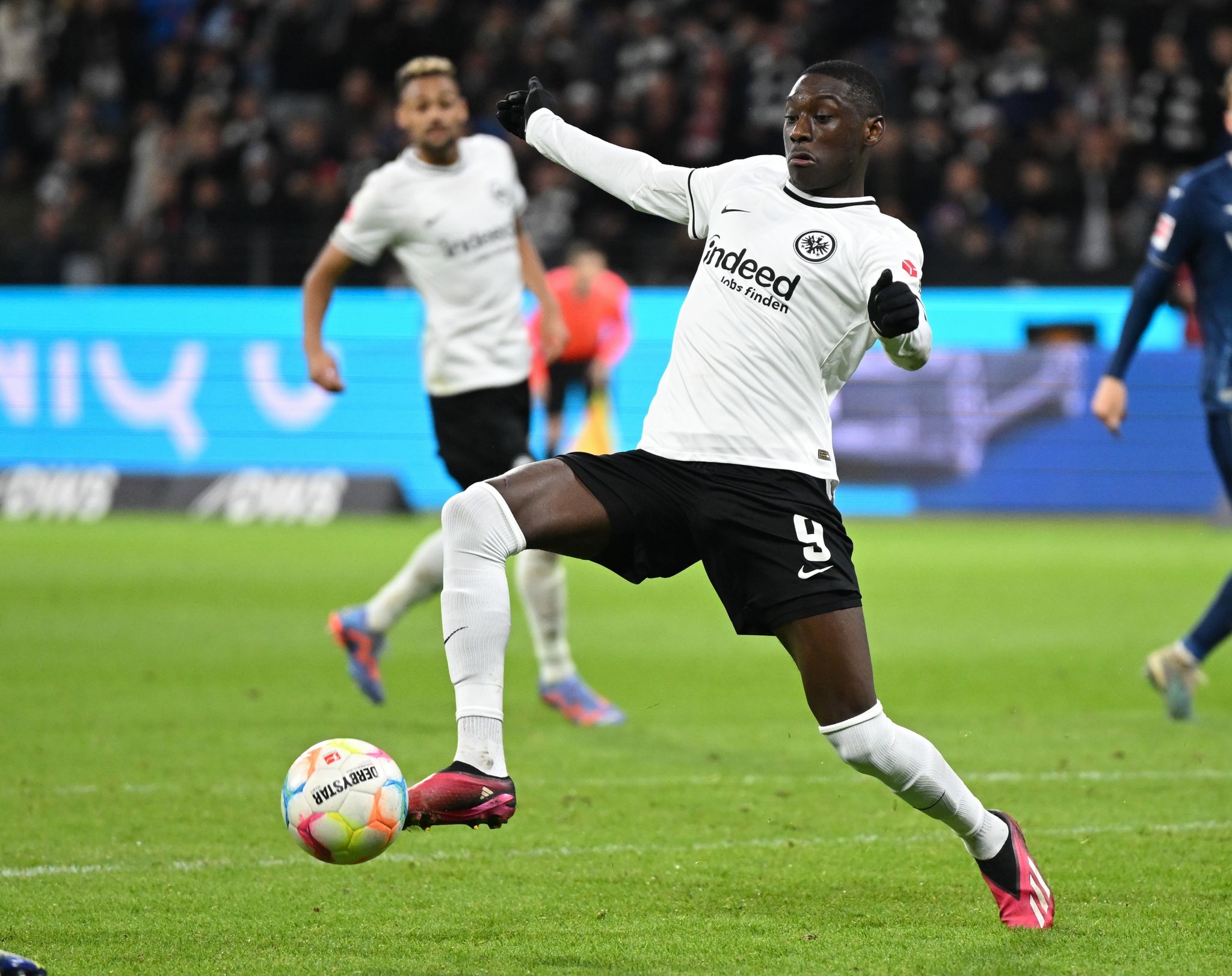 FC Bayern soll erste Gespräche mit Kolo Muani führen
