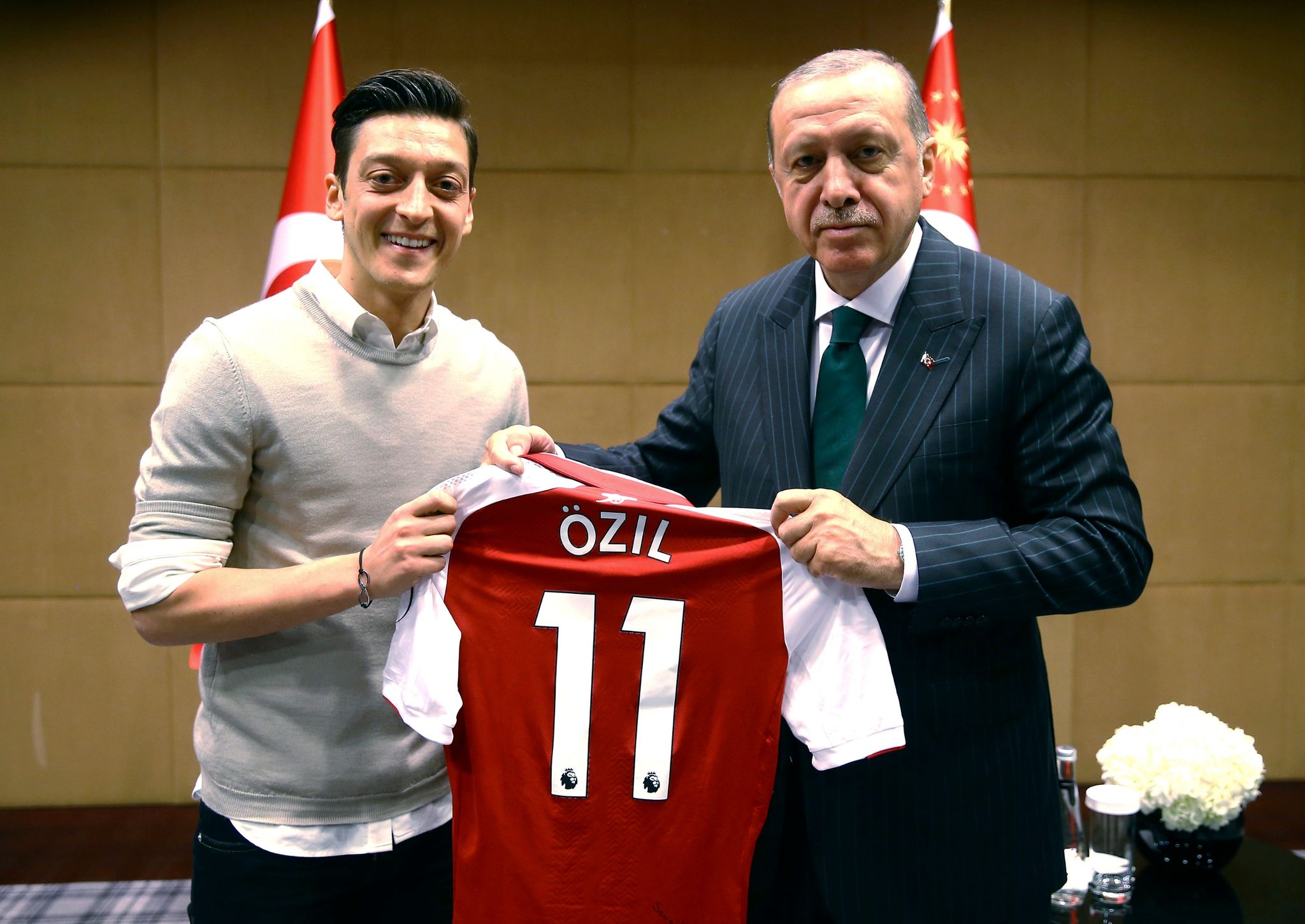 Wahlkampfhilfe für Erdogan: Özil postet wieder Foto