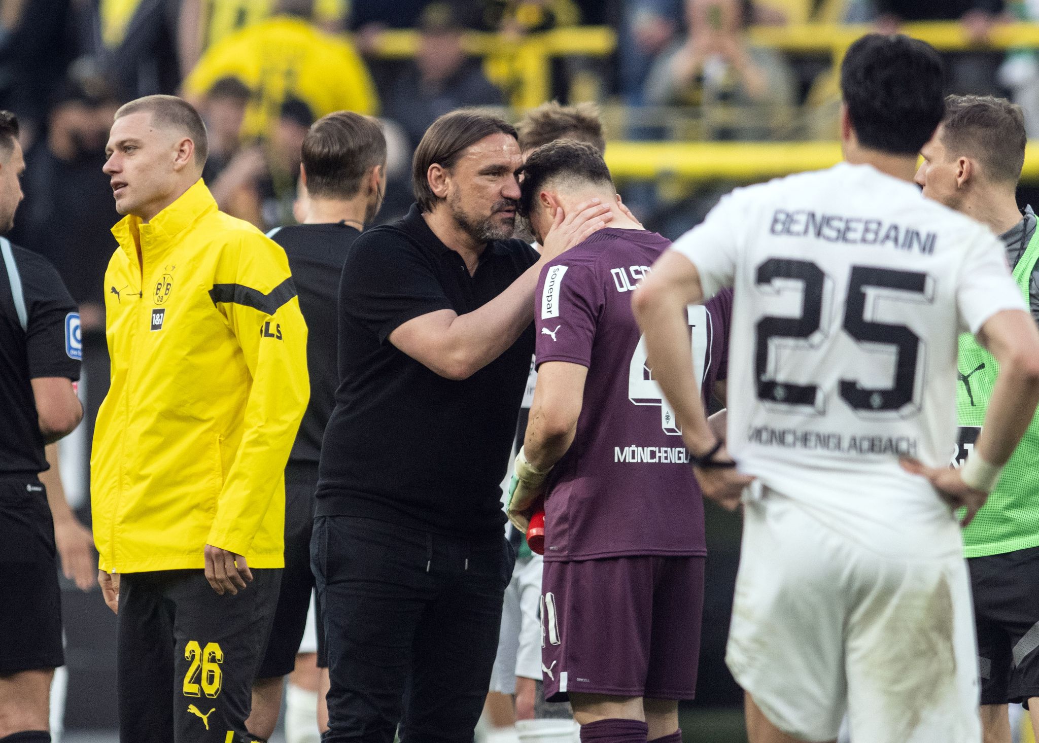 Gladbacher Profis stützen Trainer Farke: «Stehen hinter ihm»