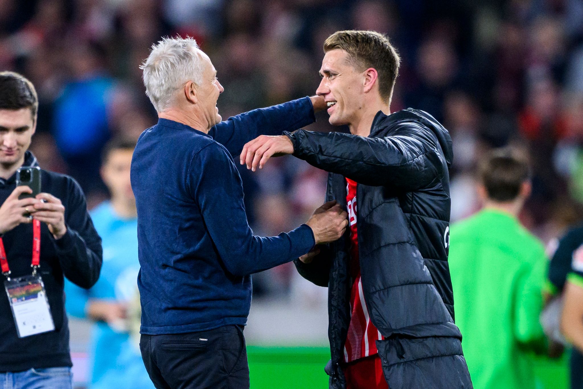 Streich beendet Pressekonferenz für Petersen