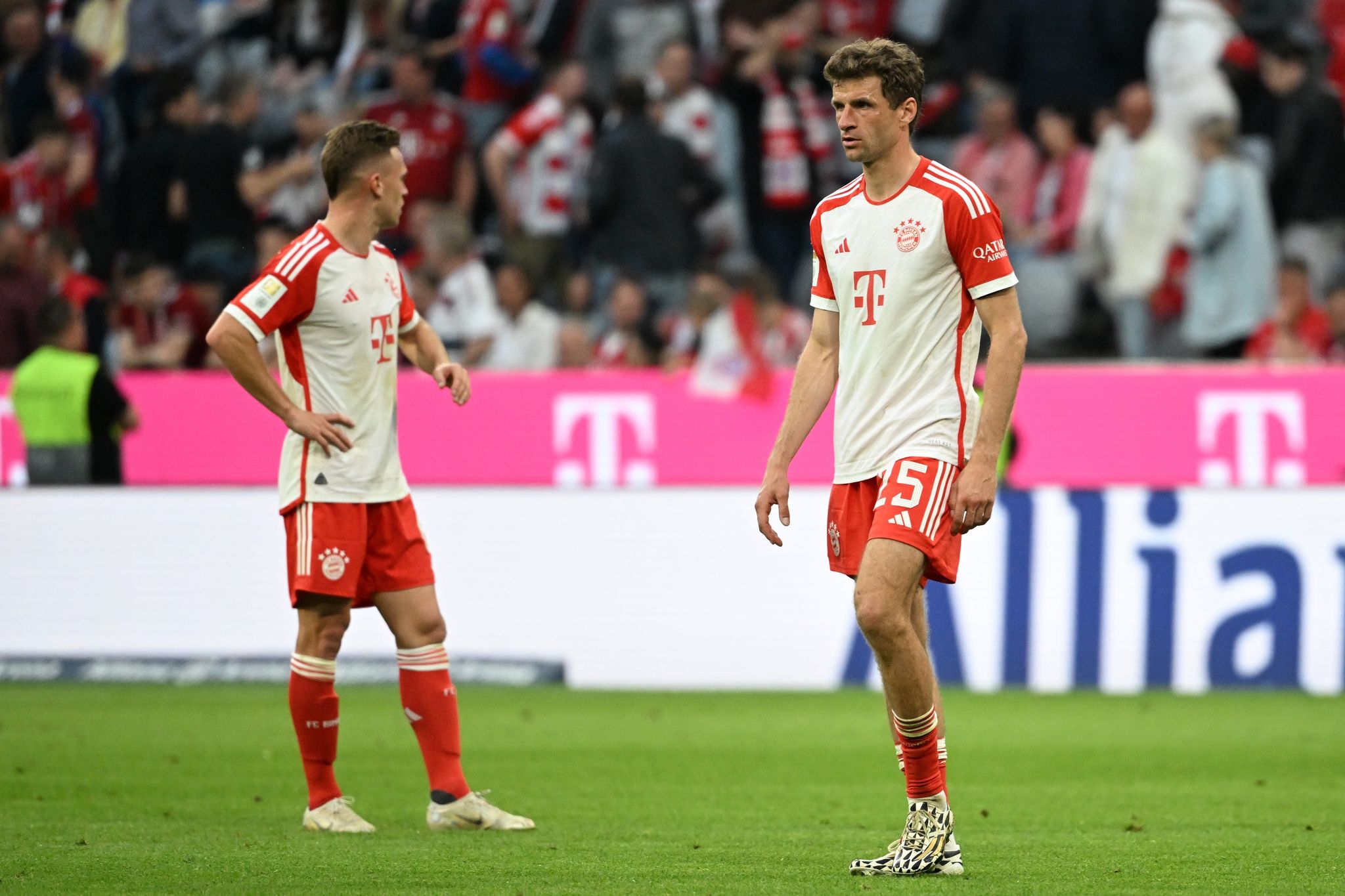 Bayern München patzt im Titelkampf – Hertha steigt ab