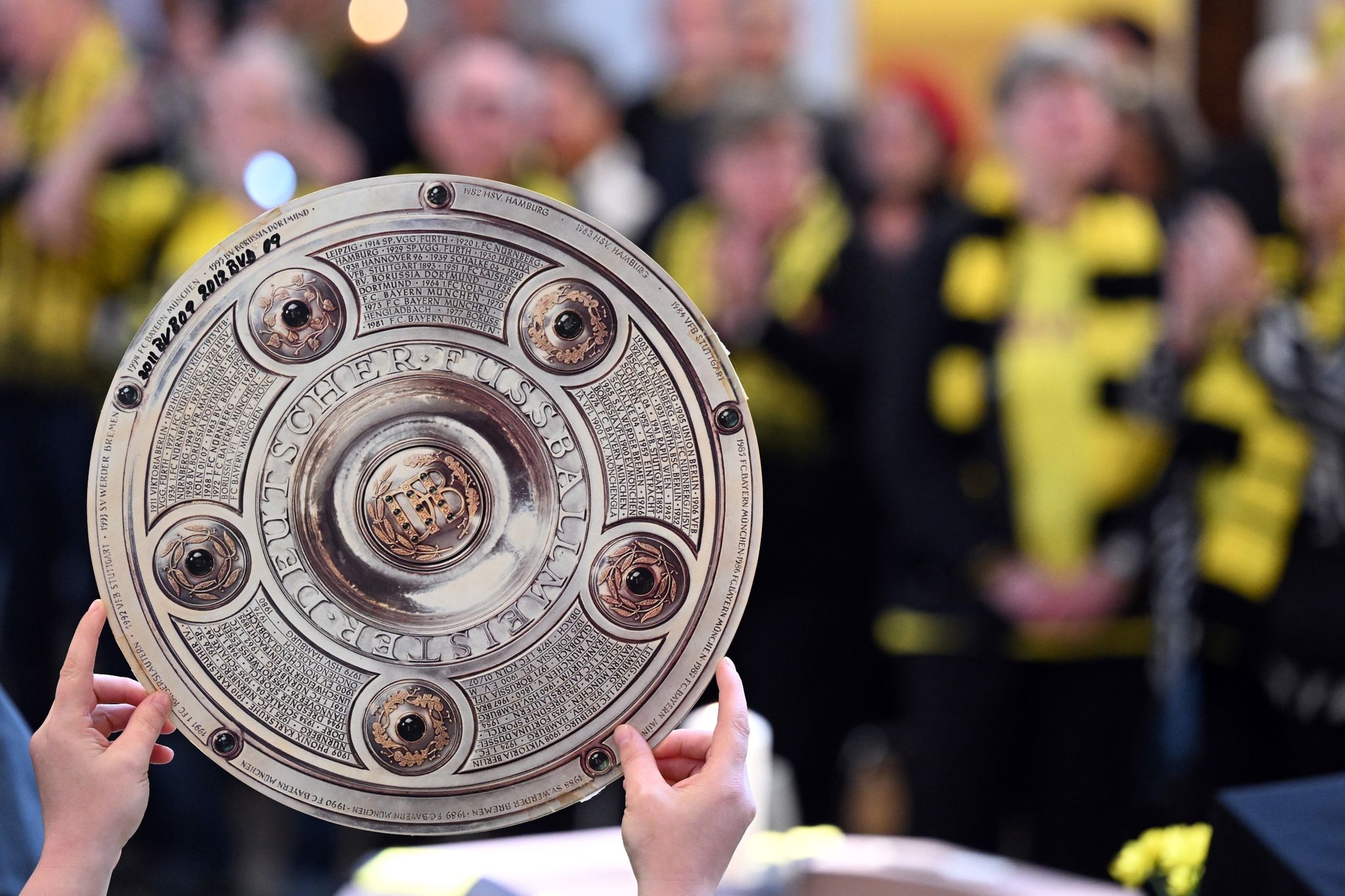 Der 34. Bundesliga-Spieltag im Telegramm