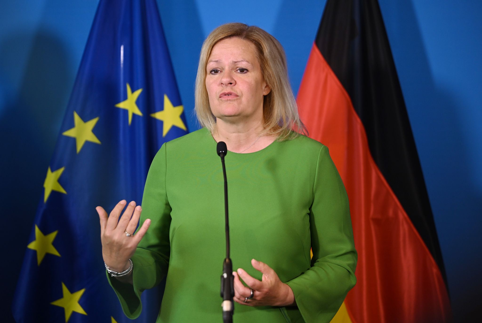 Fußball-WM der Frauen: Sportminister drängen auf TV-Einigung