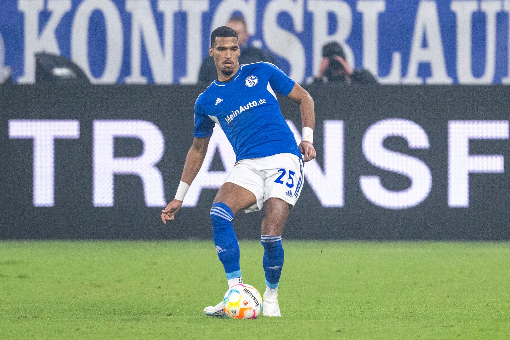 Transfer perfekt: Moritz Jenz wechselt zum VfL Wolfsburg