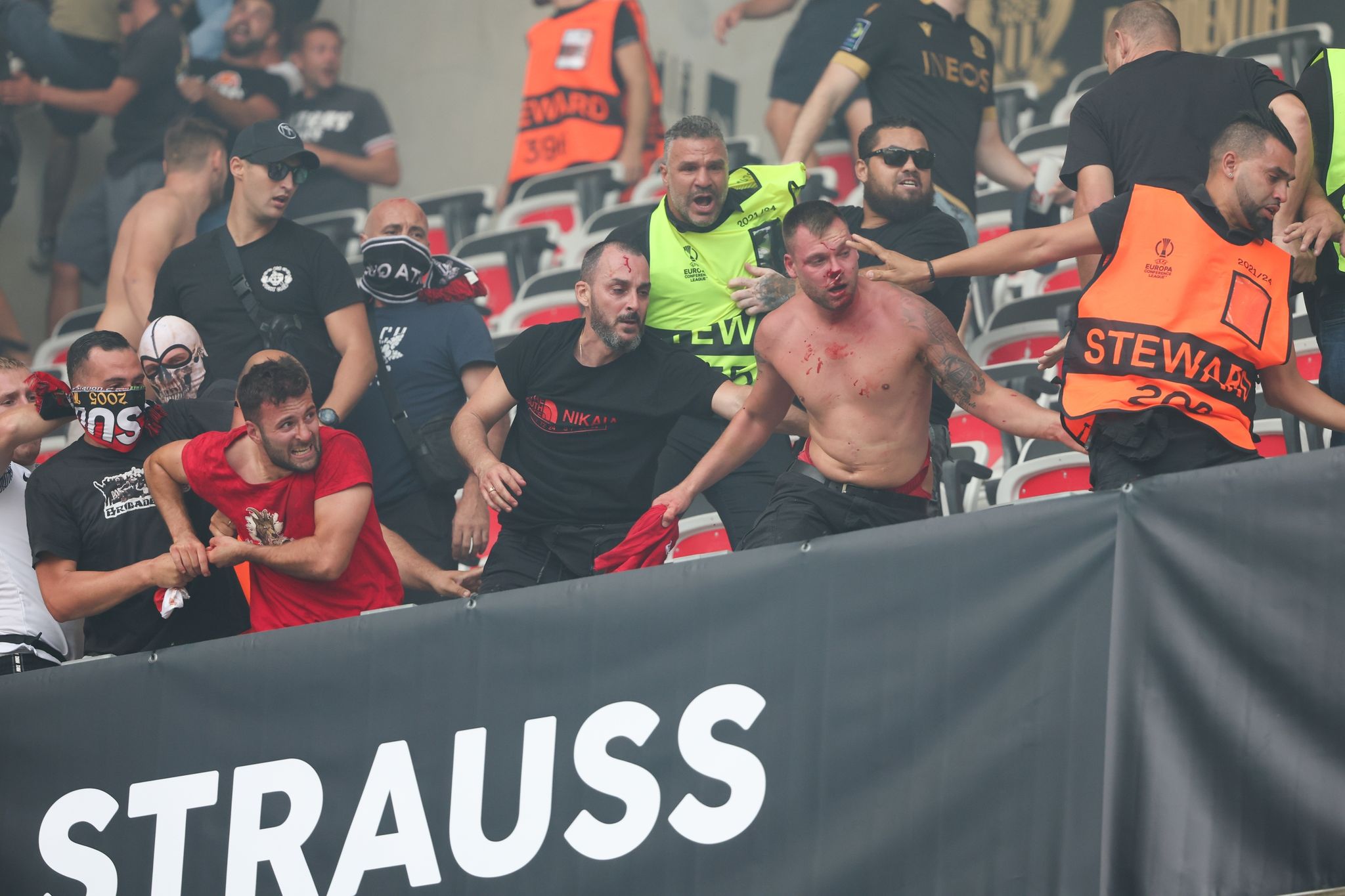 «Karate-Tritt» in Nizza: Bewährungsstrafe für Köln-Fan