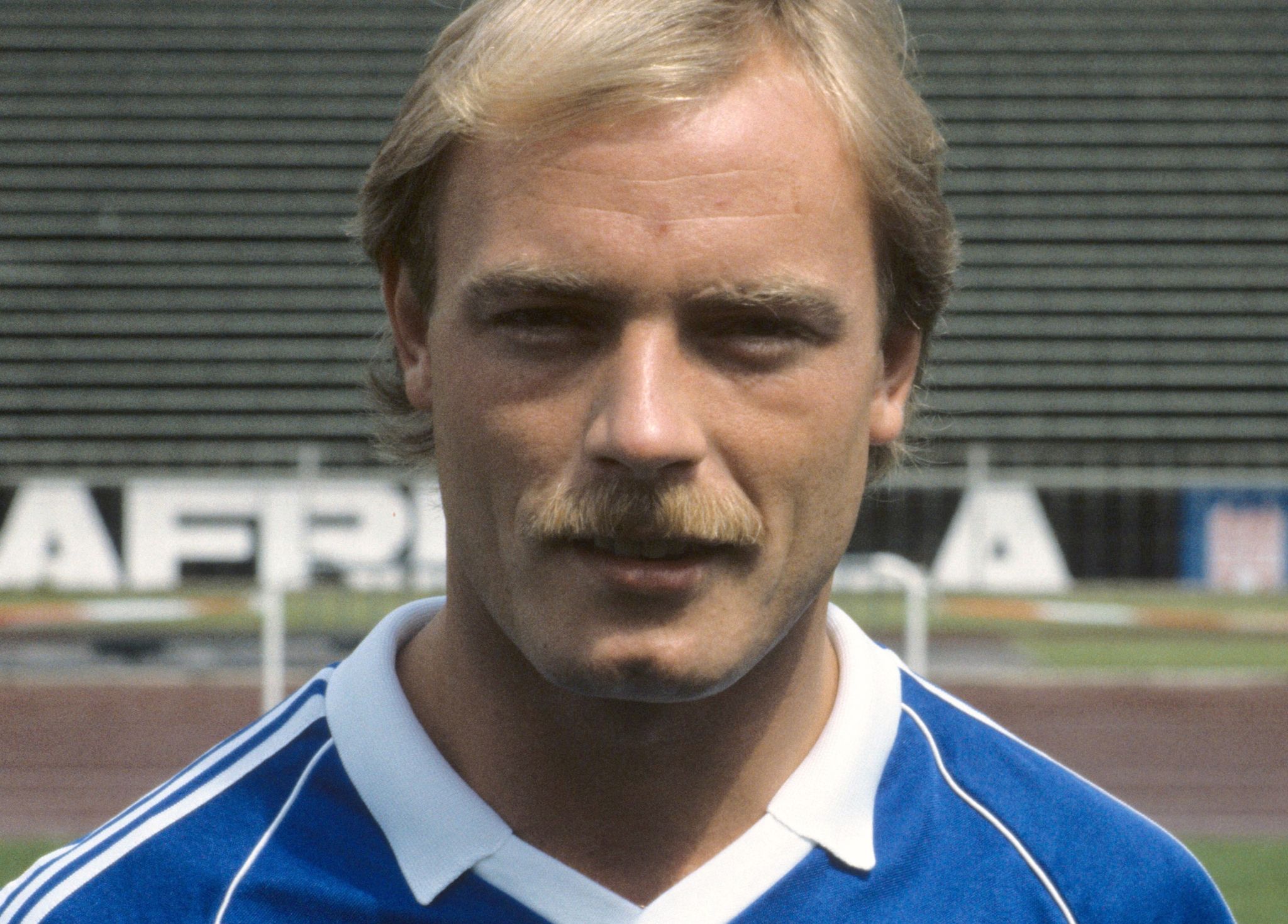 Ex-Bundesliga-Stürmer Klaus «Boxer» Täuber ist tot