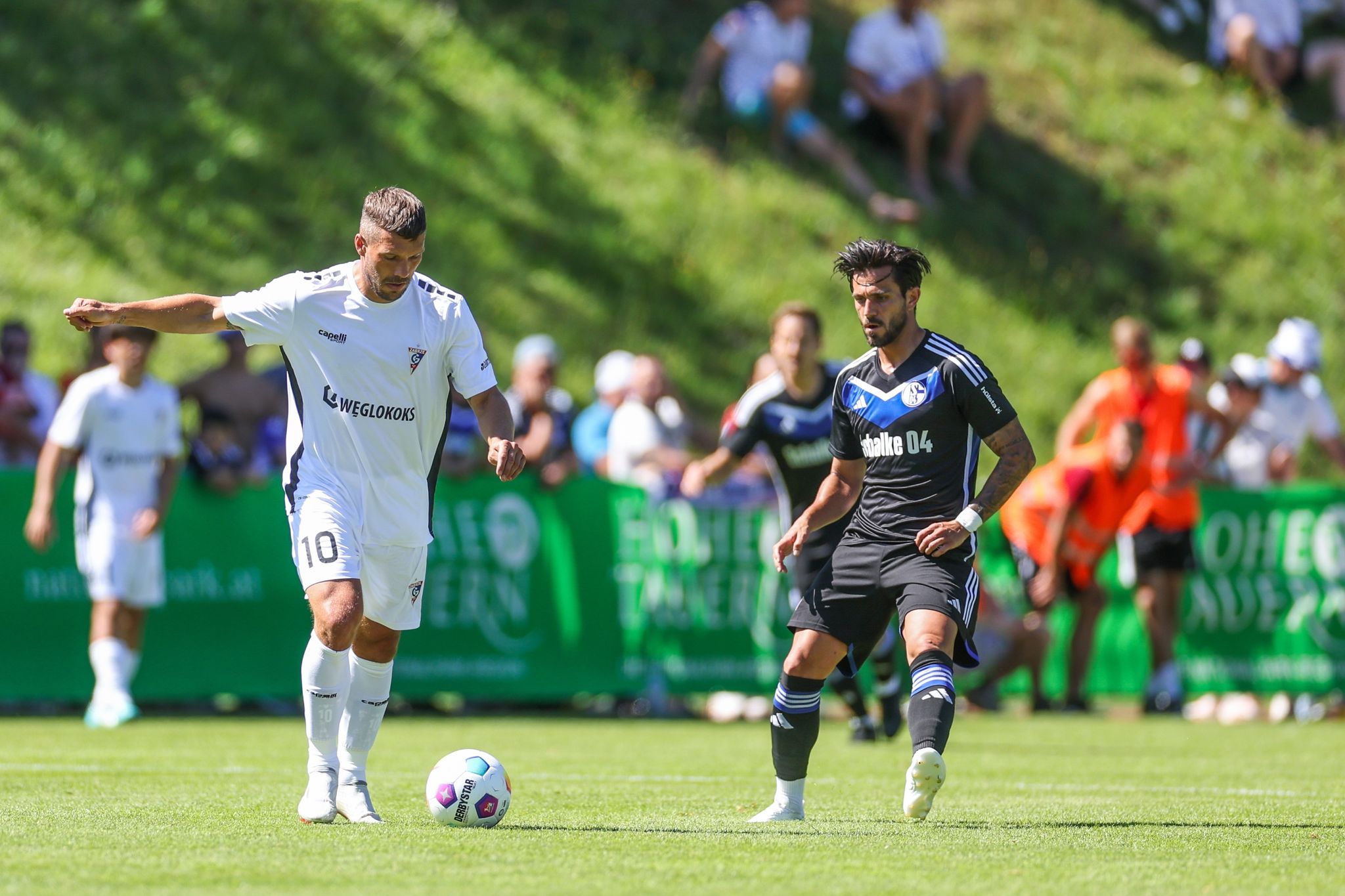 Podolski will noch mindestens zwei Jahre spielen