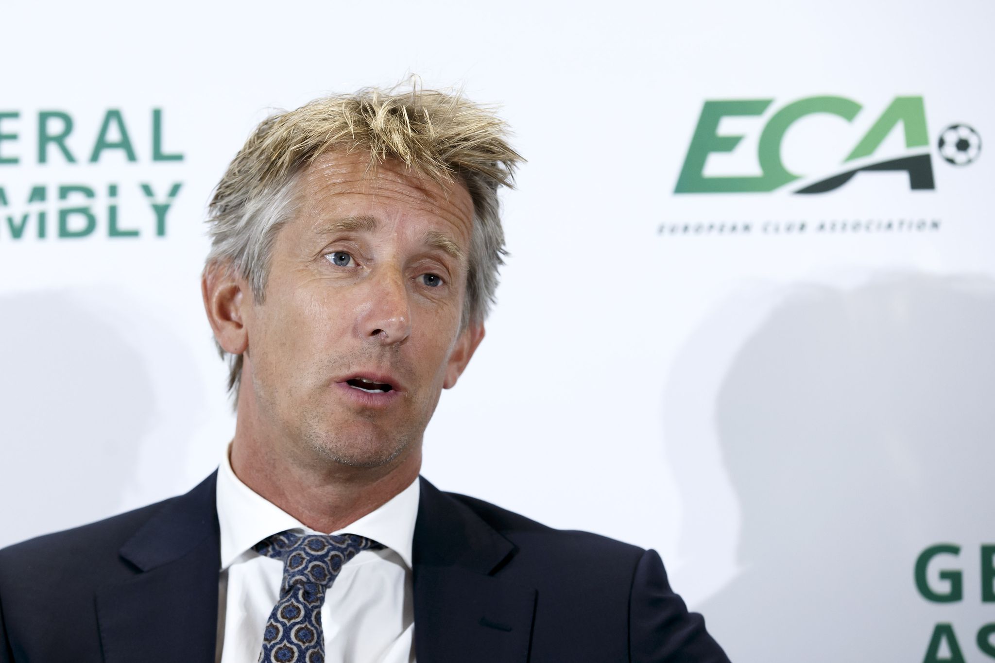 Van der Sar nach Hirnblutung nicht mehr auf Intensivstation