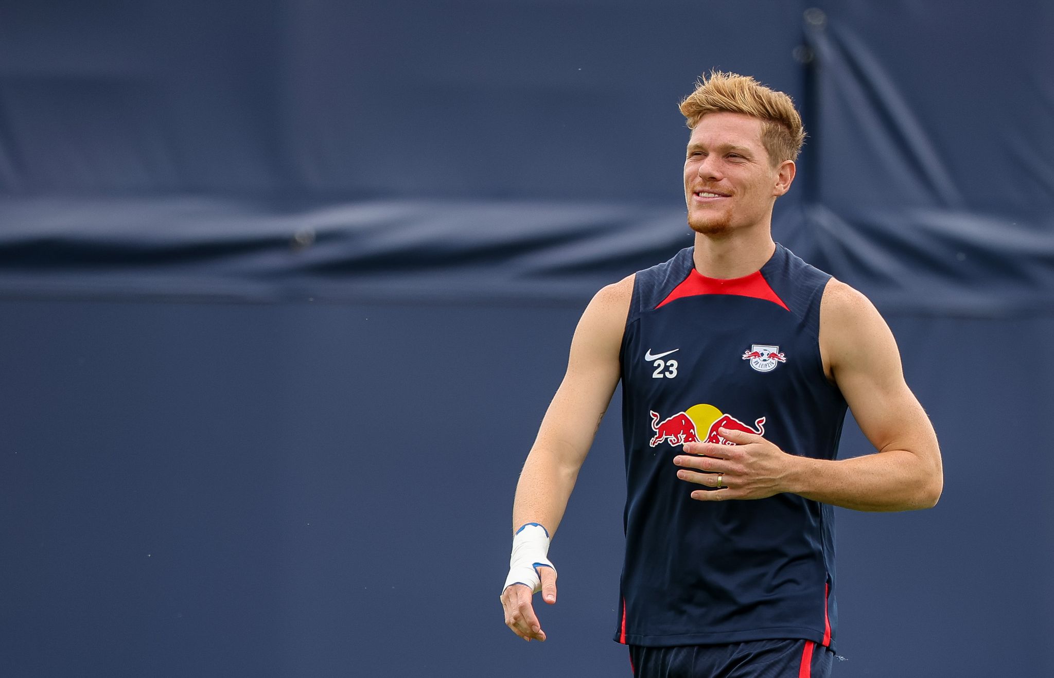 Wechsel fast perfekt: Halstenberg fehlt bei Leipzig-Training