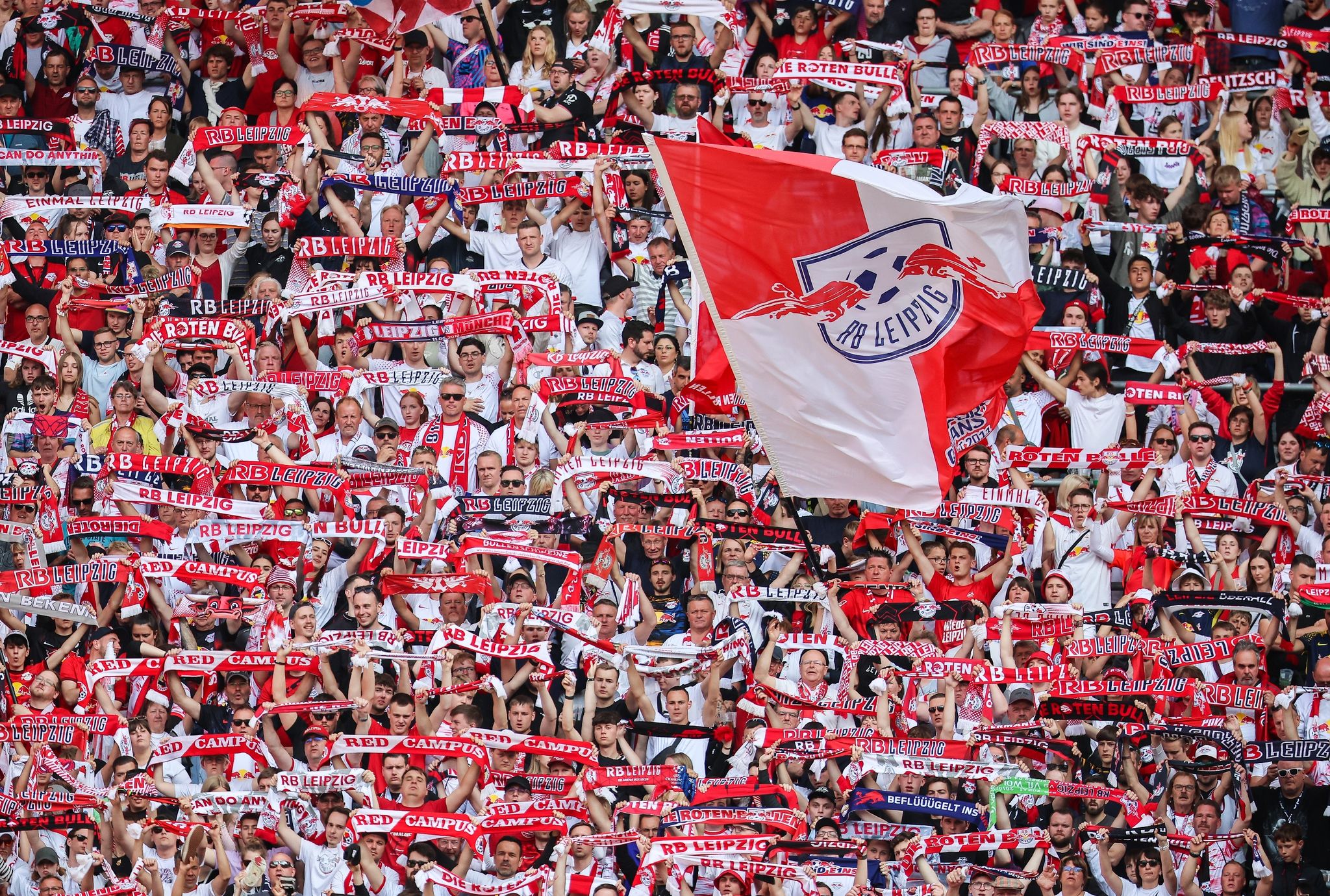 DFL: Ticket-Rekord in den Bundesligen