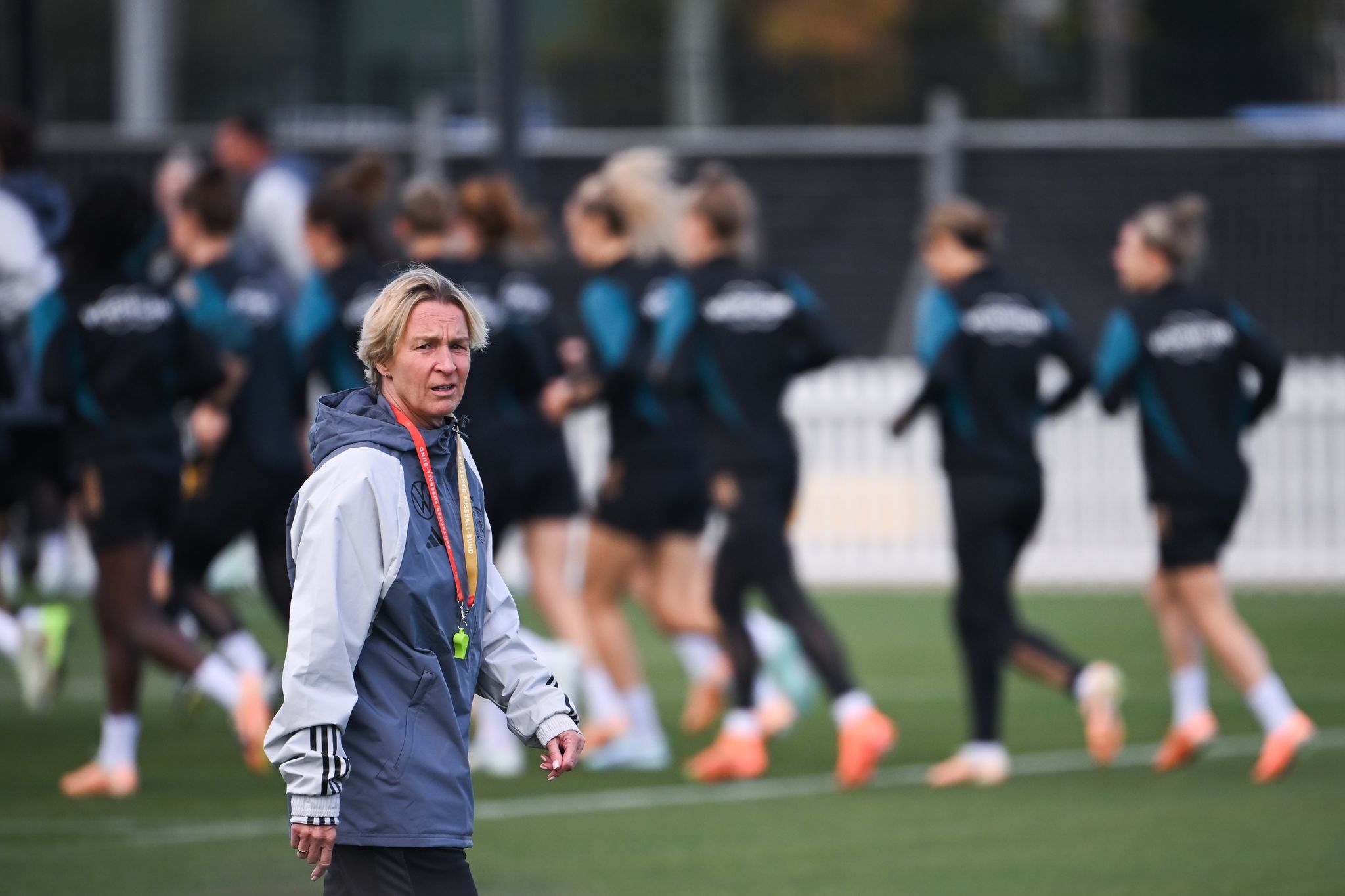 DFB-Training: Abwehrchefin Hegering läuft wieder