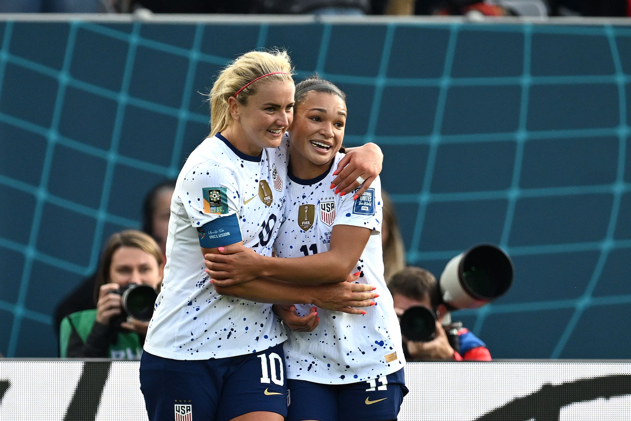 Titelverteidiger USA gewinnt WM-Auftakt souverän