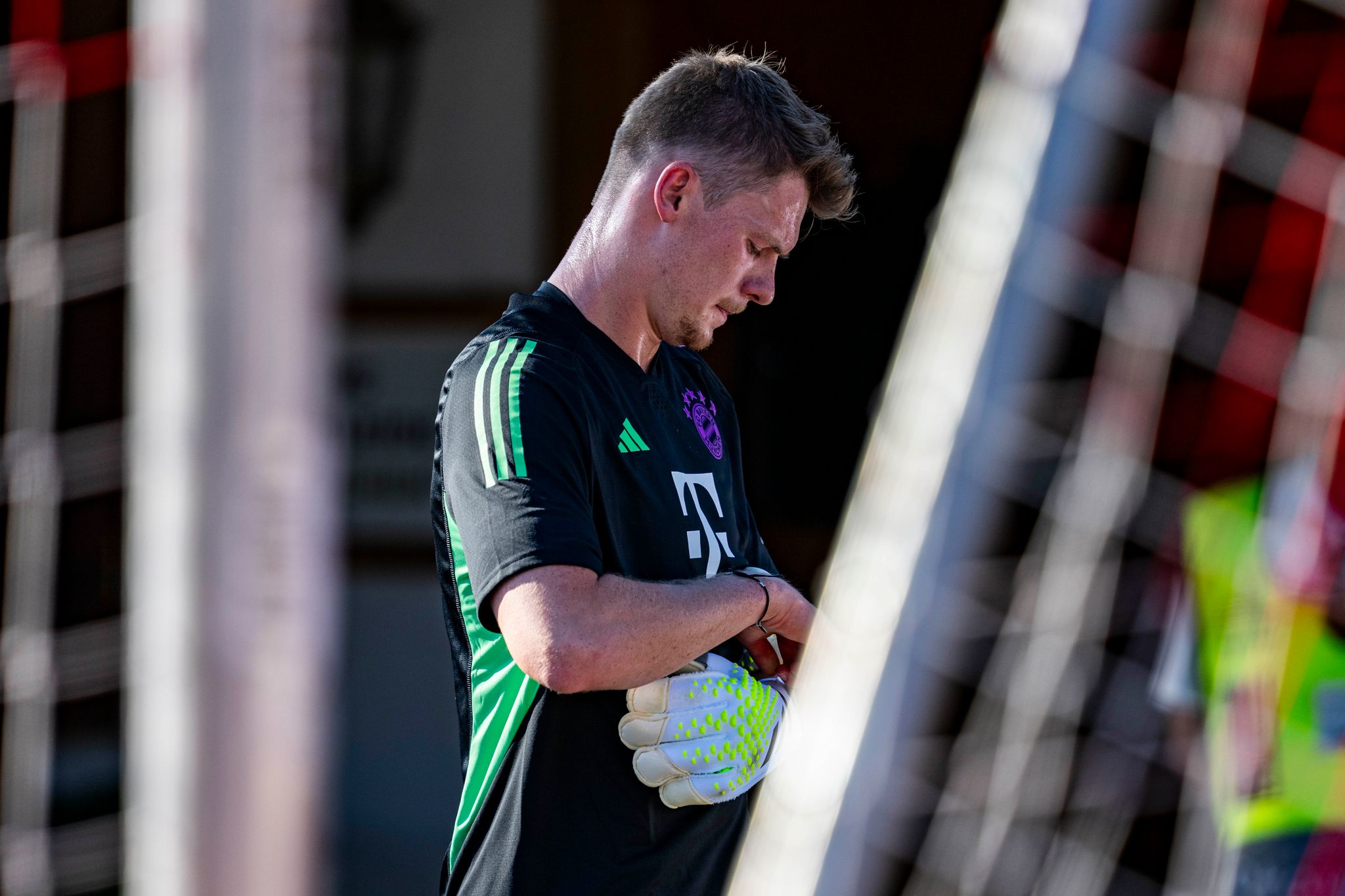 FC Bayern und VfB laut Medien über Ausleihe von Nübel einig