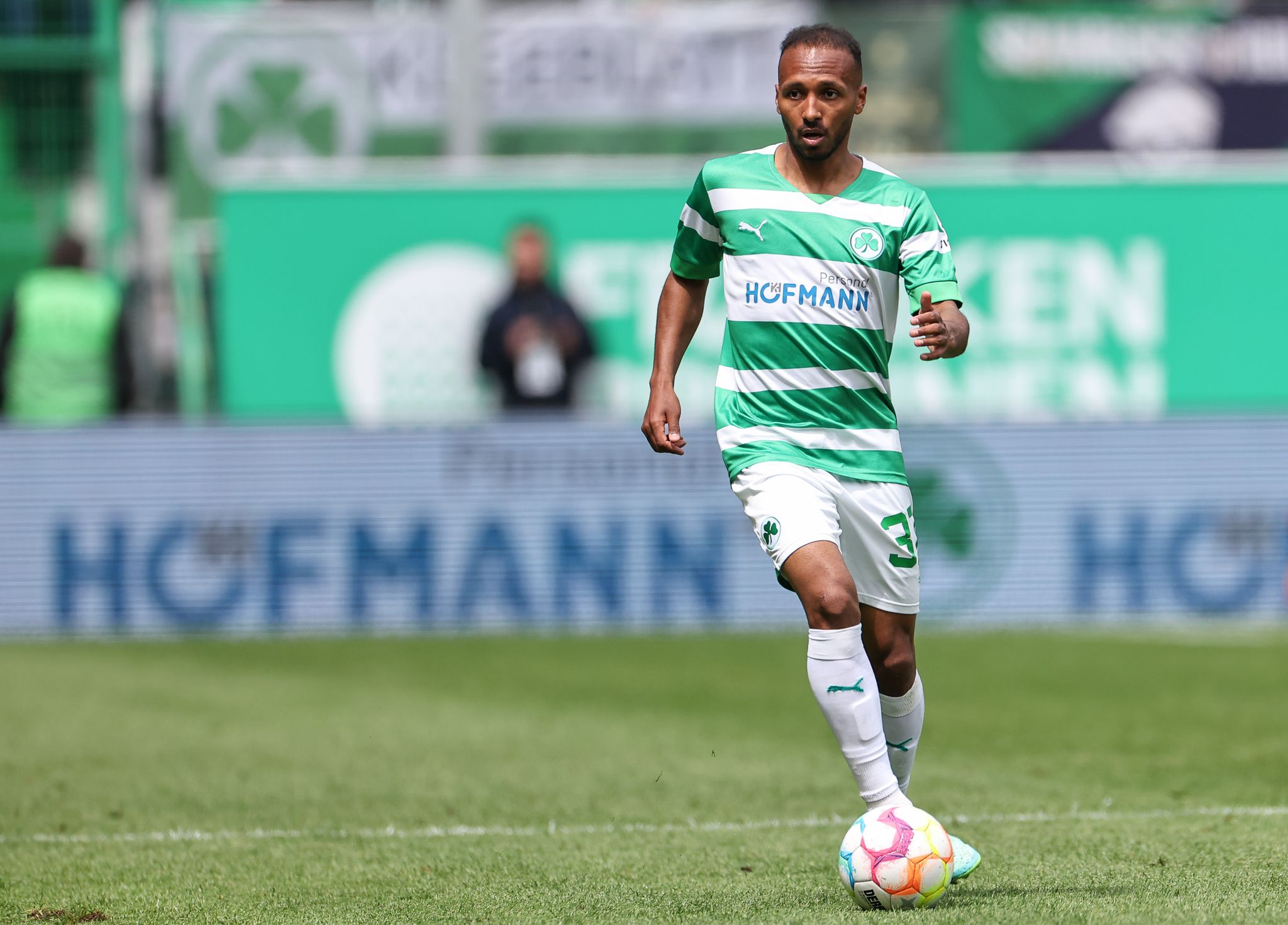 Fürth spielt 4:4 gegen den FC Liverpool