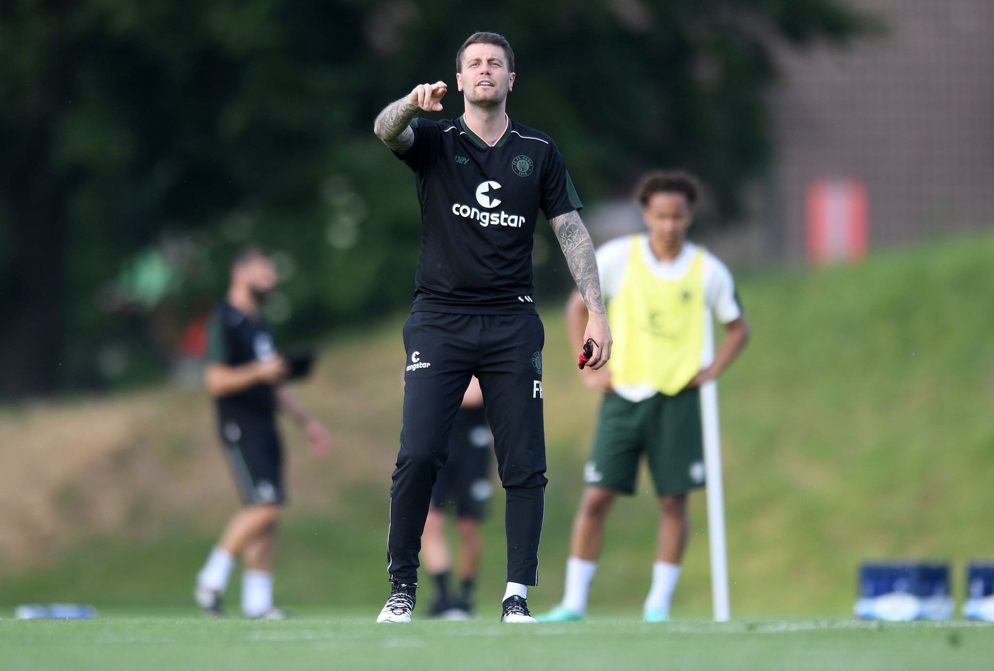 St. Paulis Hürzeler: Schalke 04 «klarer Aufstiegsfavorit»