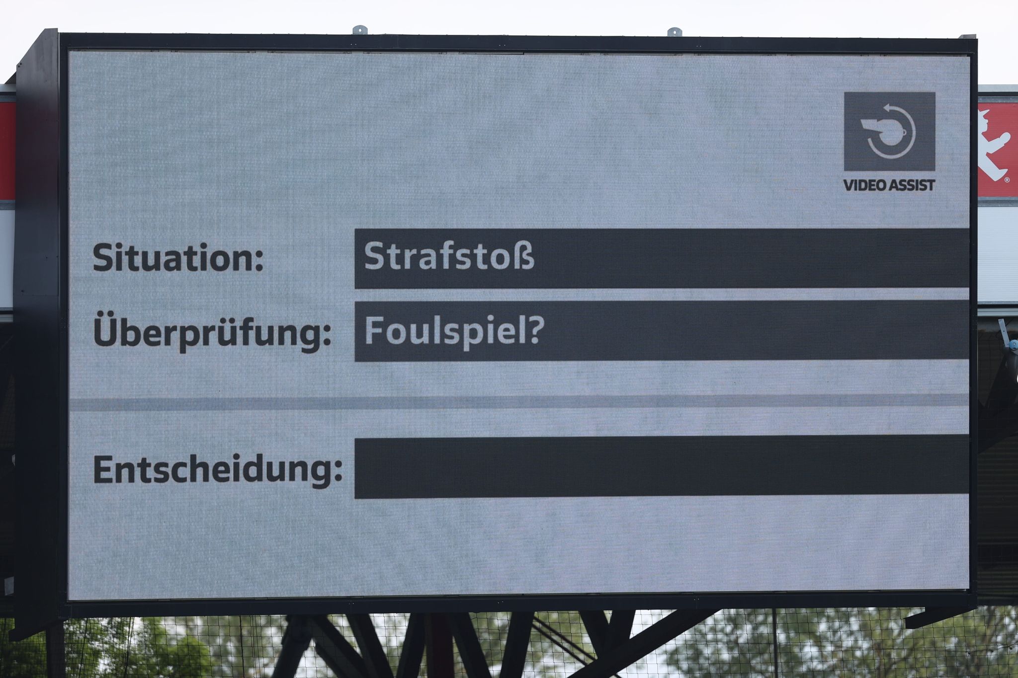 DFB-Videobeweischef: VAR-App könnte «eine Lösung» sein